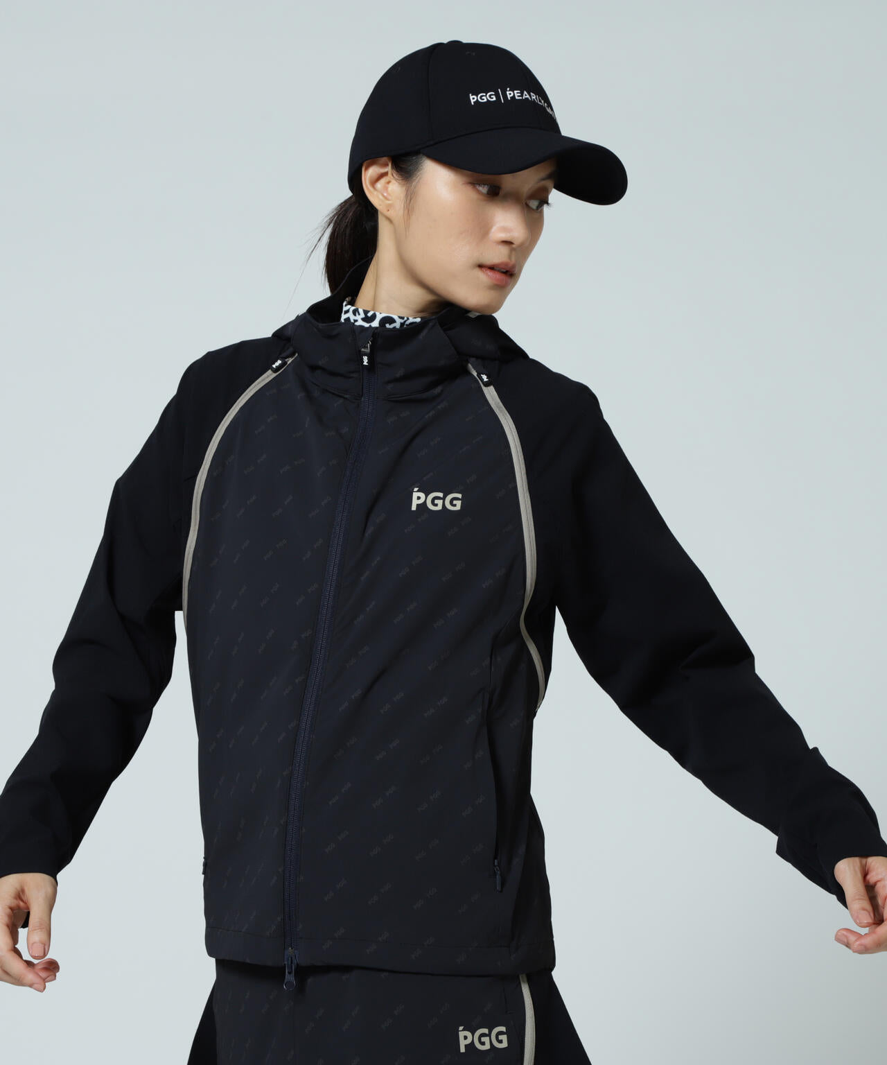 【PGG】【直営店舗&公式オンライン限定】Nyドビーストレッチ×DOTAIR 2WAY フーディブルゾン (LADIES)