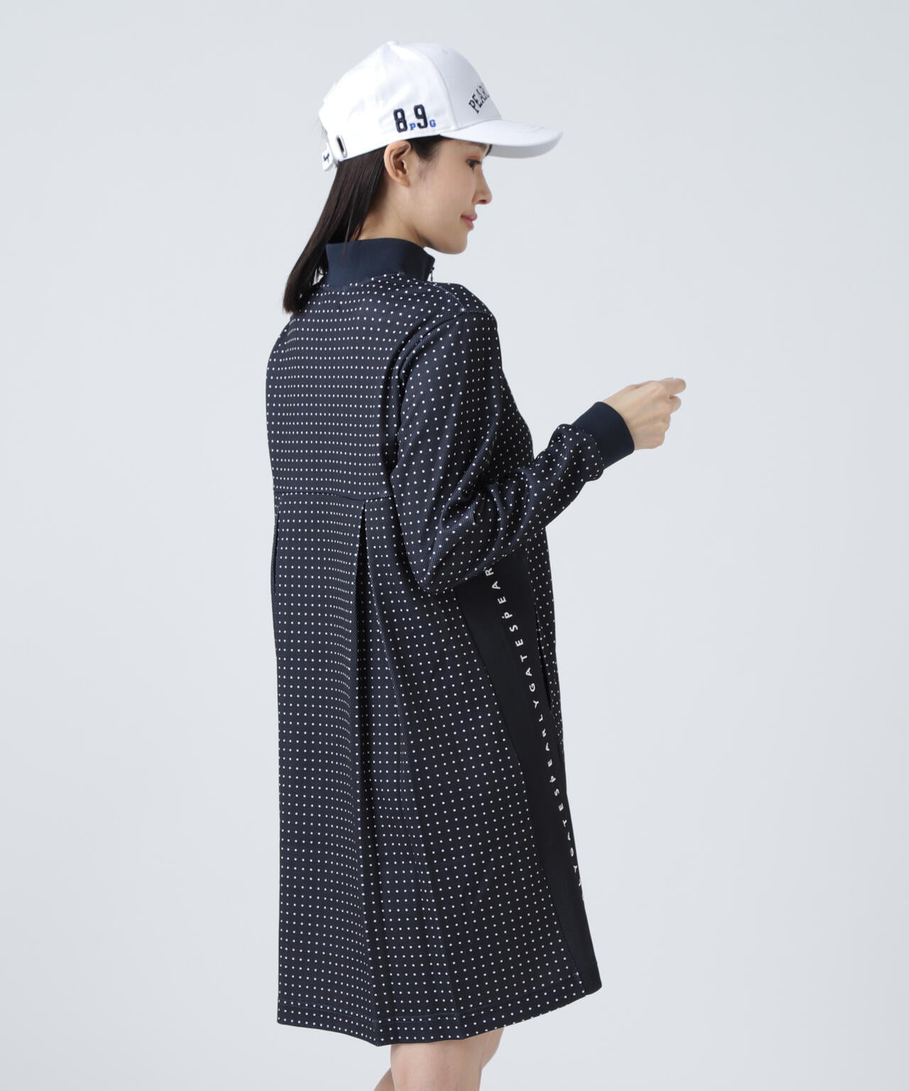 メッシュダンボール ハーフジップアップワンピース ＜ミニドット