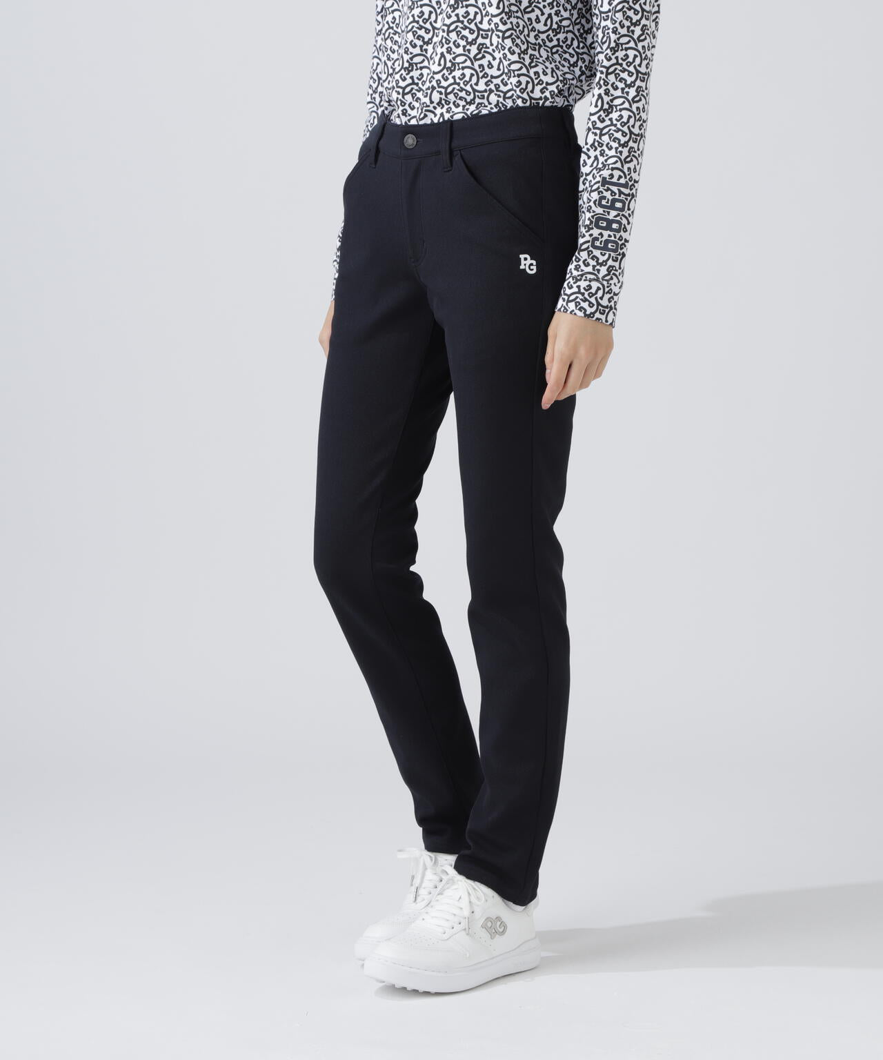 パーリーゲイツ　ブラック スリムフィットパンツ PEARLY GATES 黒 スリムフィットパンツ