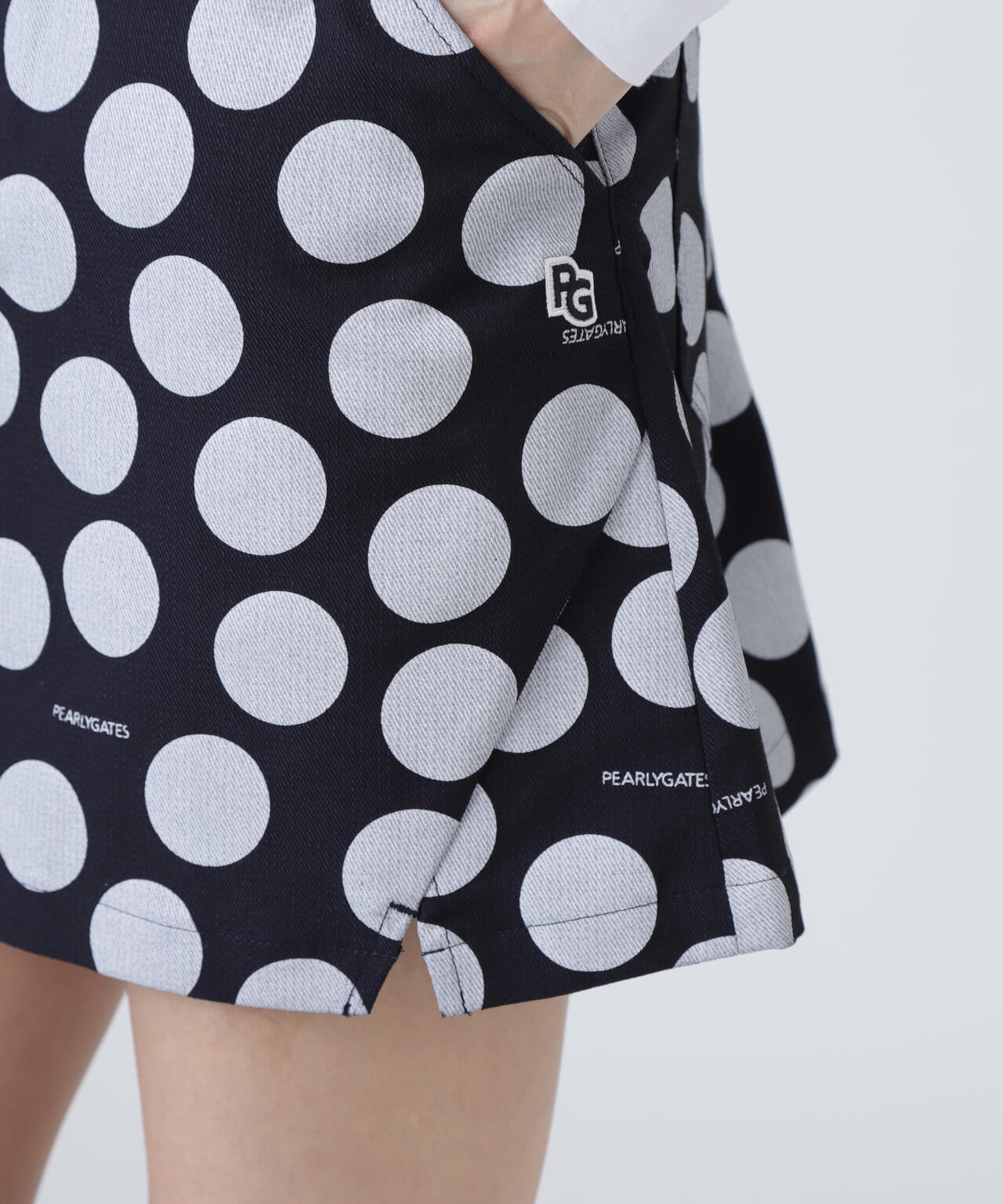 パーリーゲイツ☆タグ付き新品 クールマックス パームツリー柄 スカート ヤシの木 パーリーゲイツ☆タグ付き新品 クールマックス パームツリー柄