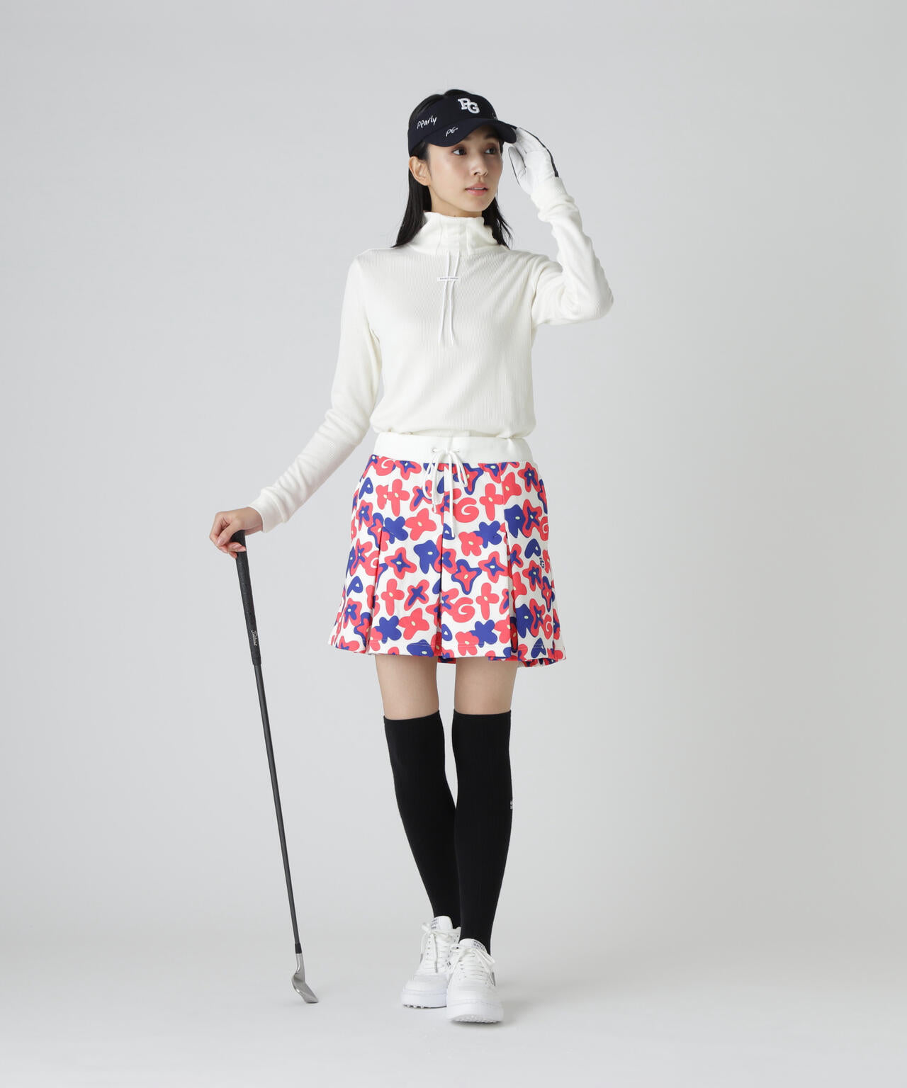 【美品】パーリーゲイツ PEARLY GATES ミニスカート 総ロゴ カラフル パーリーゲイツ♡カラフルワッペンデザイン総柄ぶプリント♡スカートウエア