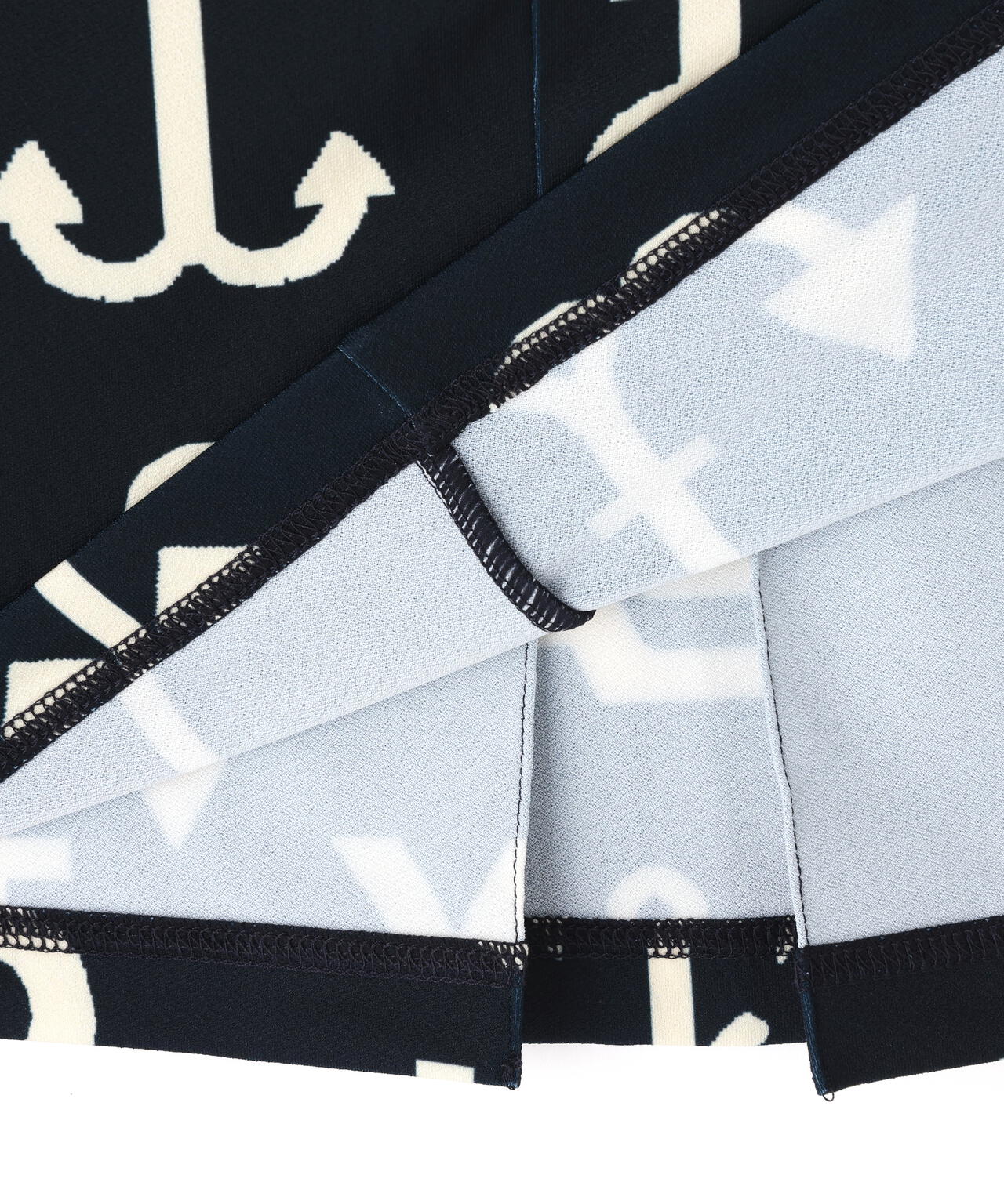 梨地スカート ＜アンカーロゴ総柄＞