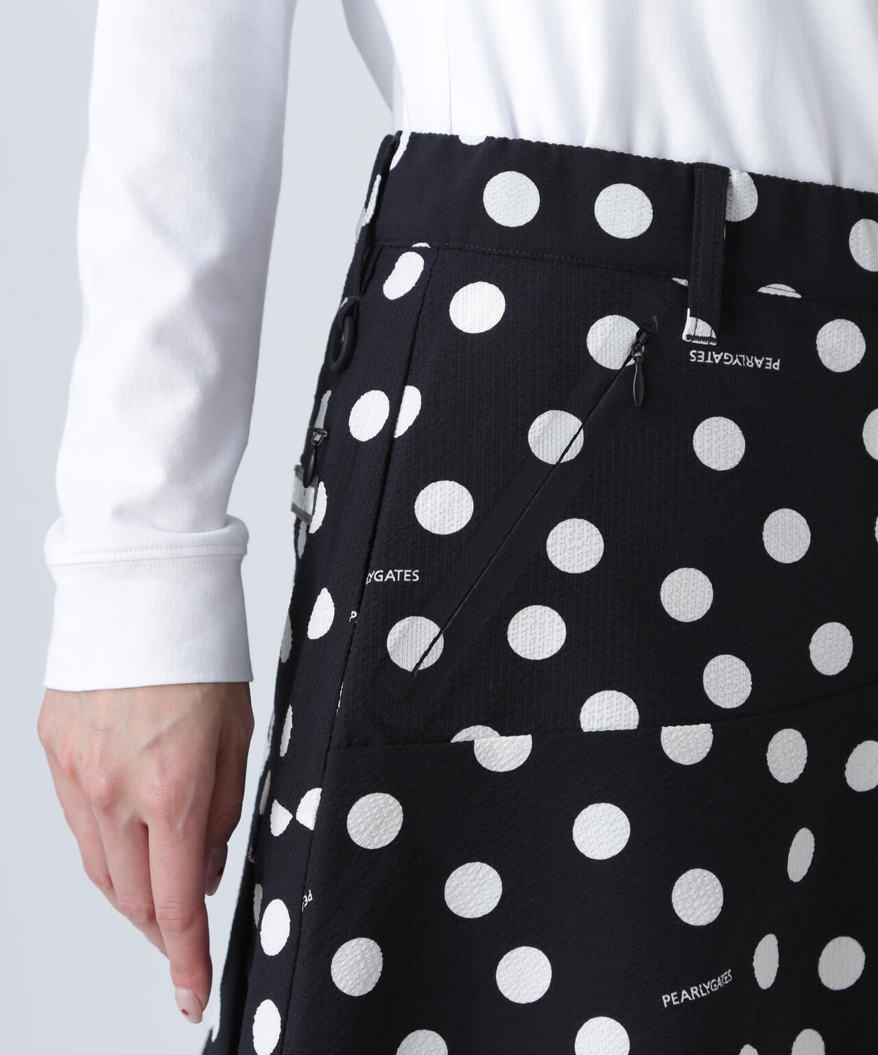 Peストレッチサッカースカート ＜ランダムドット柄＞