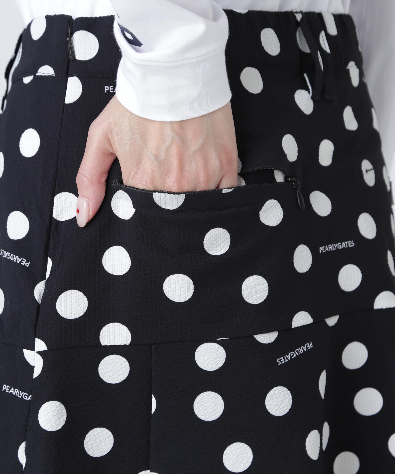 Peストレッチサッカースカート ＜ランダムドット柄＞