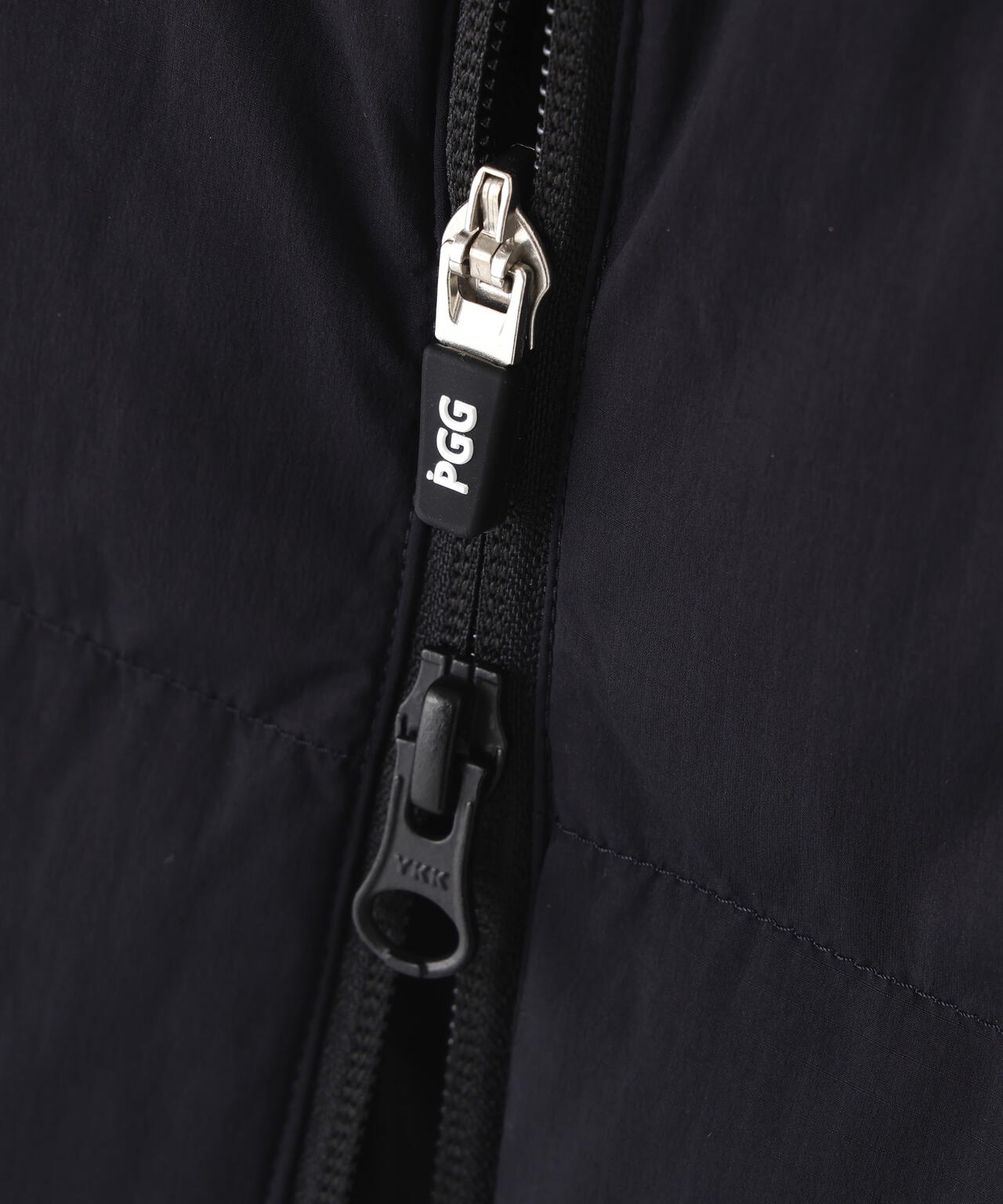 【PGG】【直営店舗&公式オンライン限定】Nyストレッチリップストップフルジップ中綿ベスト (LADIES)