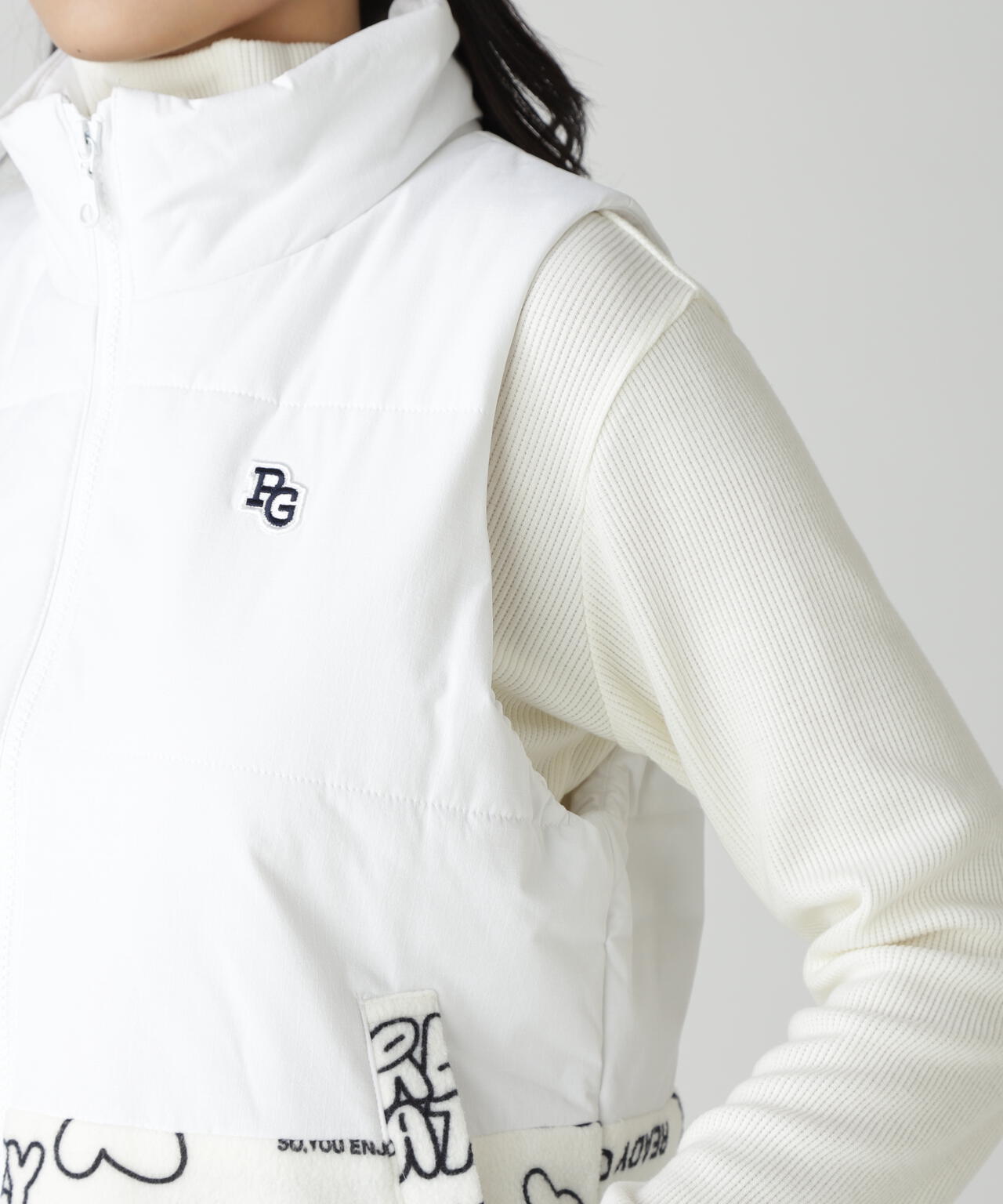 合繊×フリース片面起毛中綿フルジップアップベスト ＜ストリート花柄＞