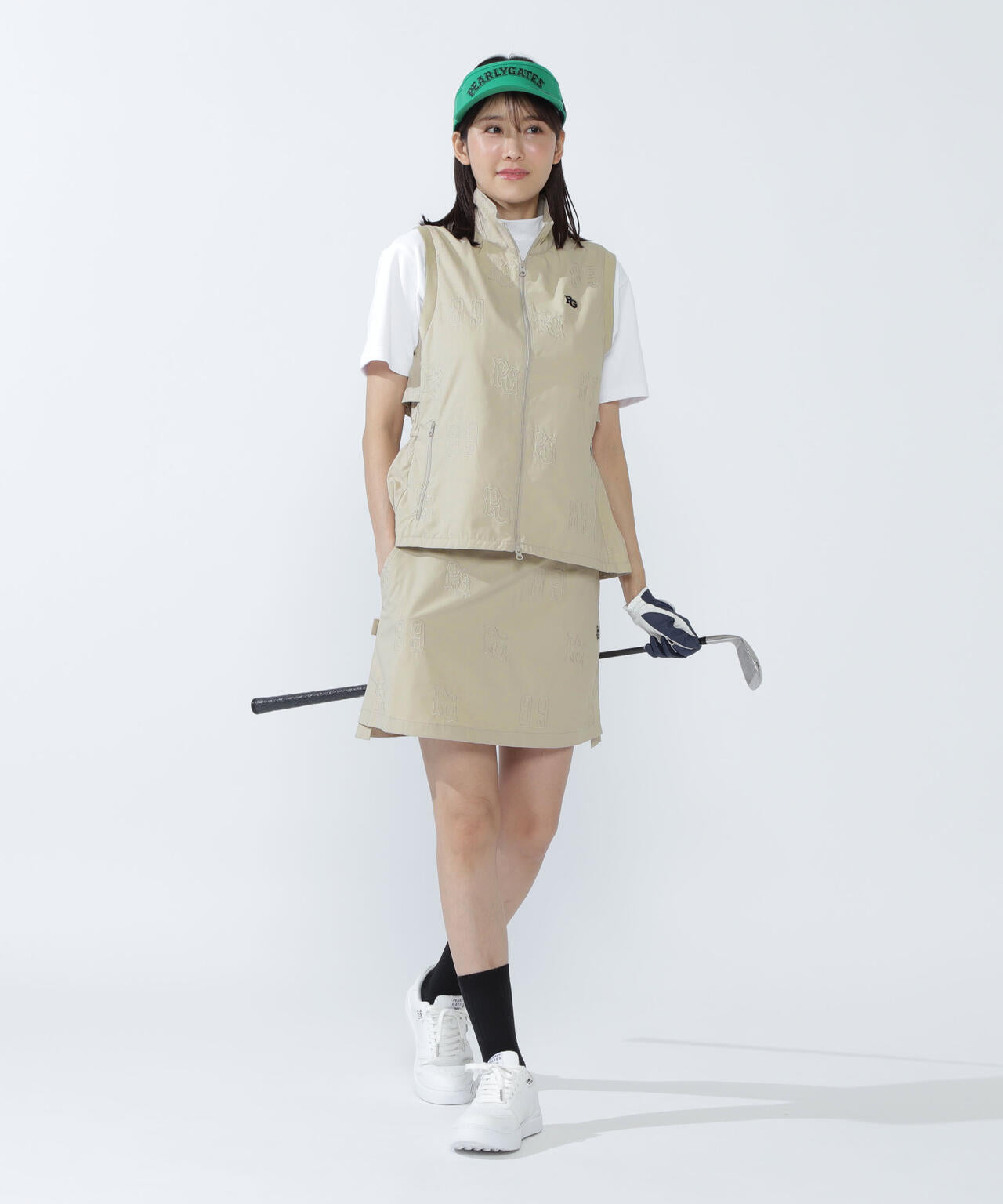 Peロゴ柄刺繍フルジップベスト | PEARLY GATES（パーリーゲイツ