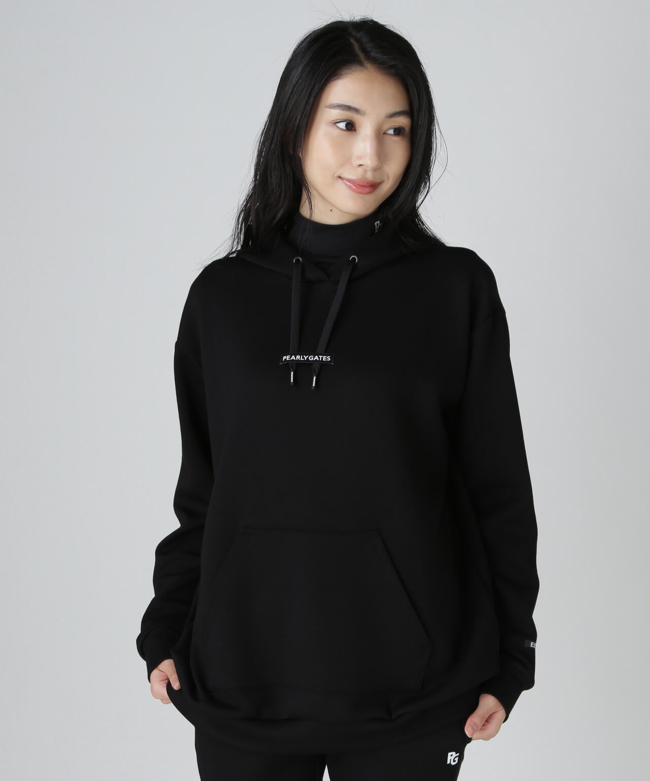 ダンボールフーディプルオーバー