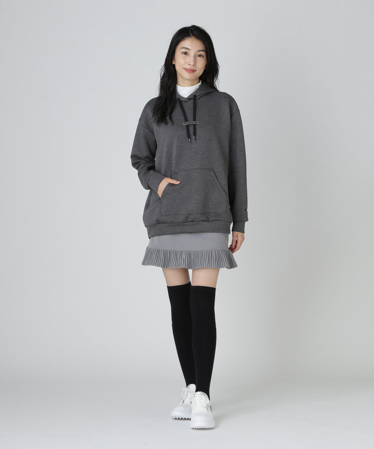 ダンボールフーディプルオーバー