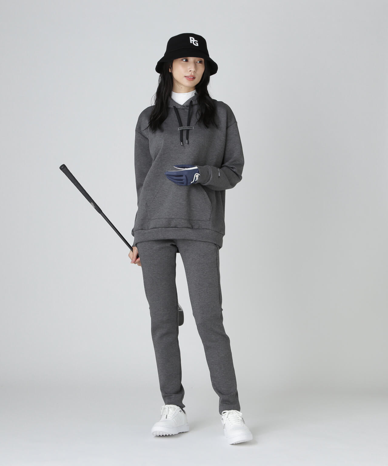 ダンボールフーディプルオーバー