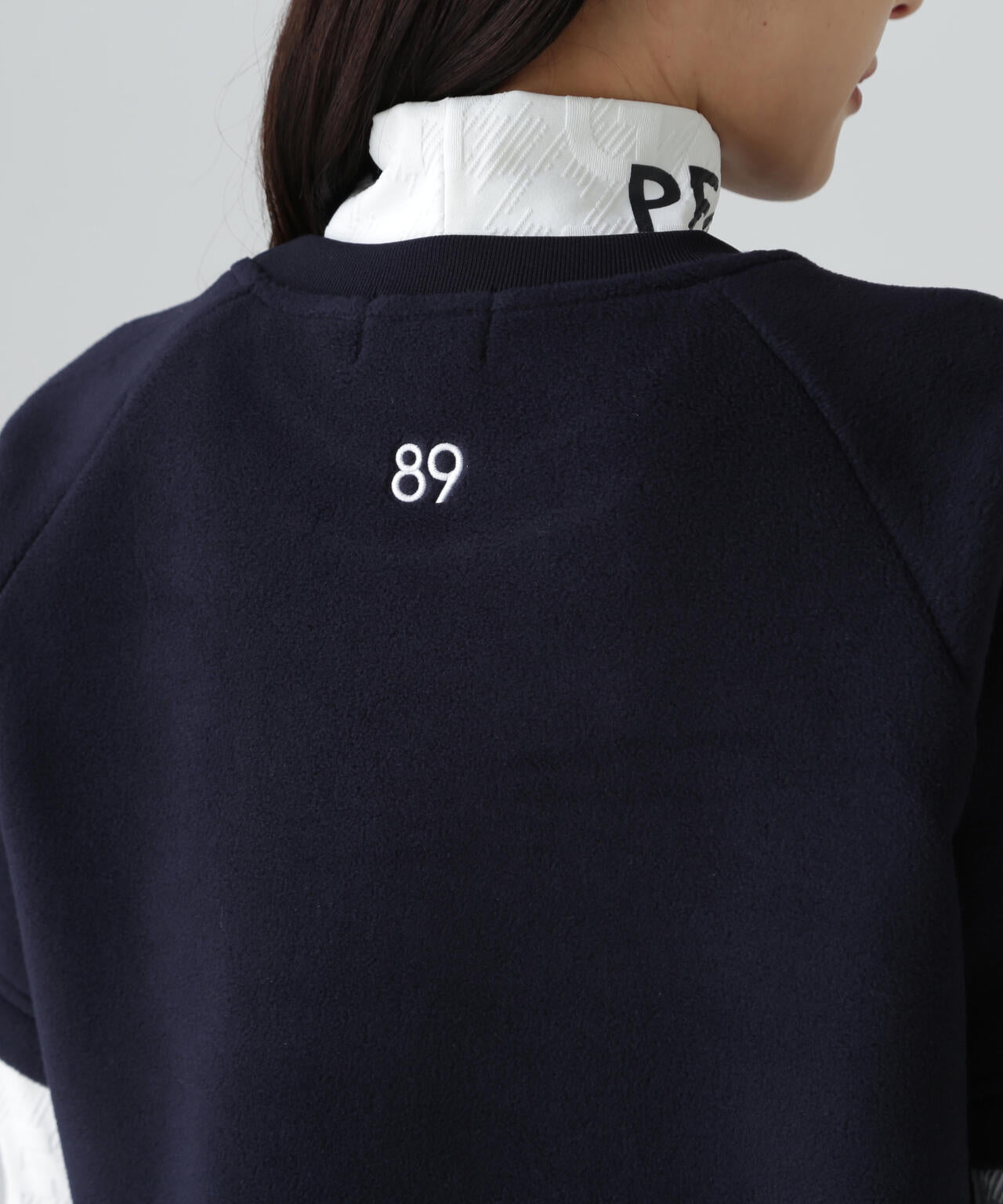 リサイクルマイクロフリース半袖クルーネックプルオーバー | PEARLY