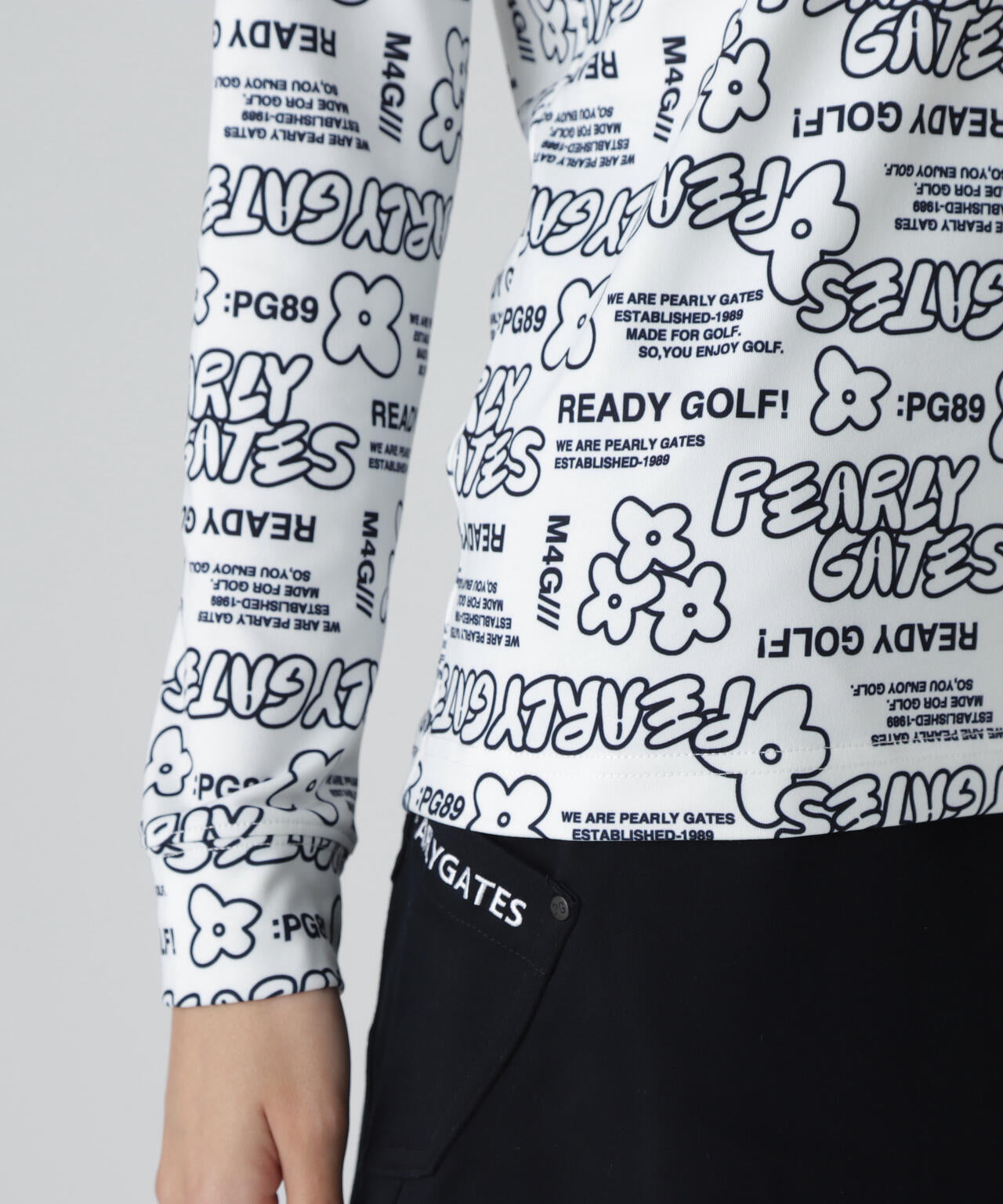 裏起毛ベア天竺長袖ハイネックカットソー ＜ロゴ×花柄プリント