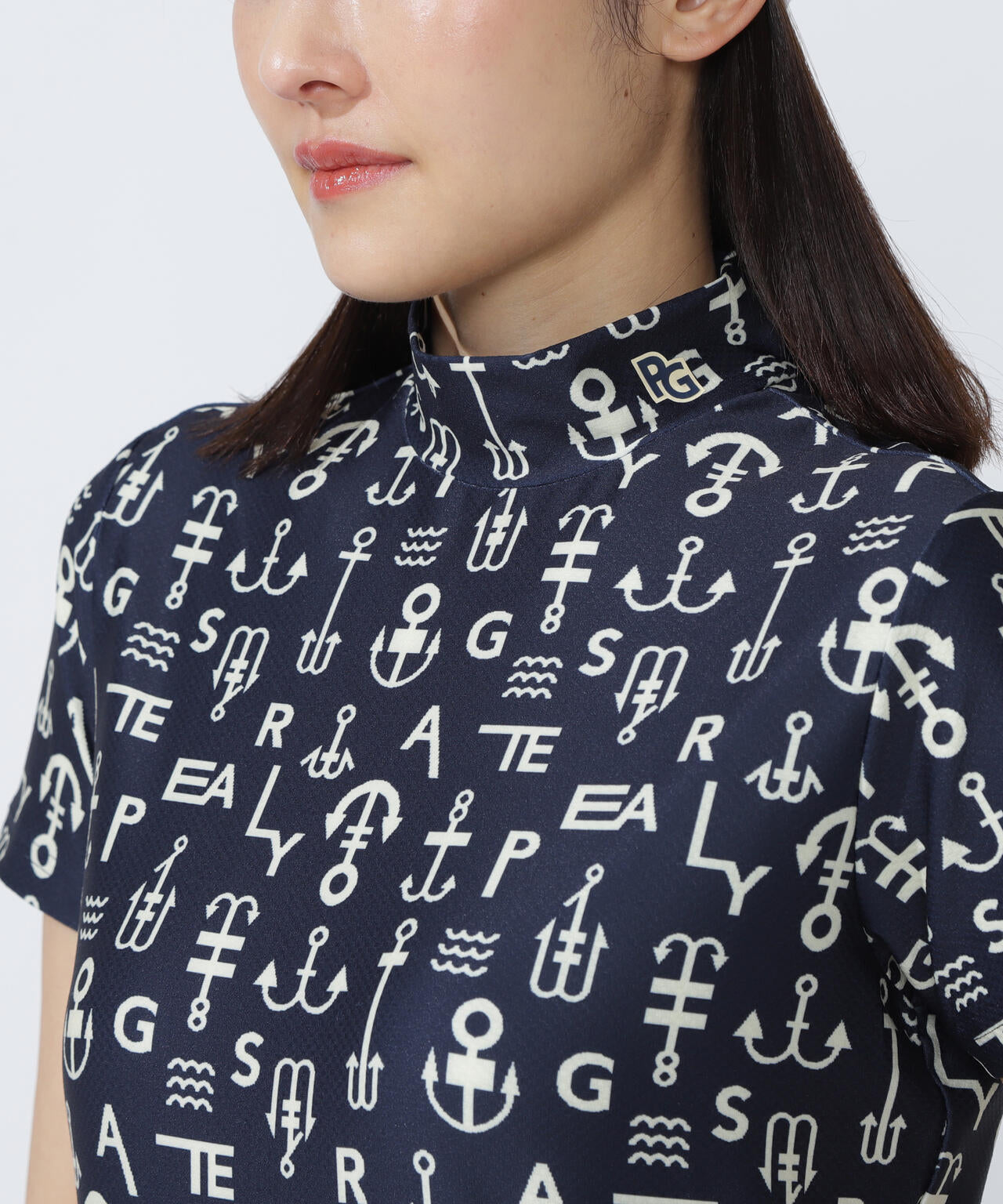 アンカーロゴ柄プリント半袖モックネックカットソー