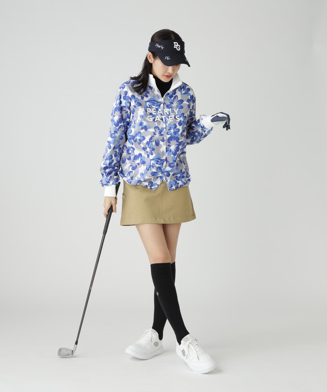 美品⭐︎PGパーリーゲイツ　ロゴ付き黒キルティングスカート PGG】【直営店舗&公式オンライン限定】Peストレッチサッカースカート