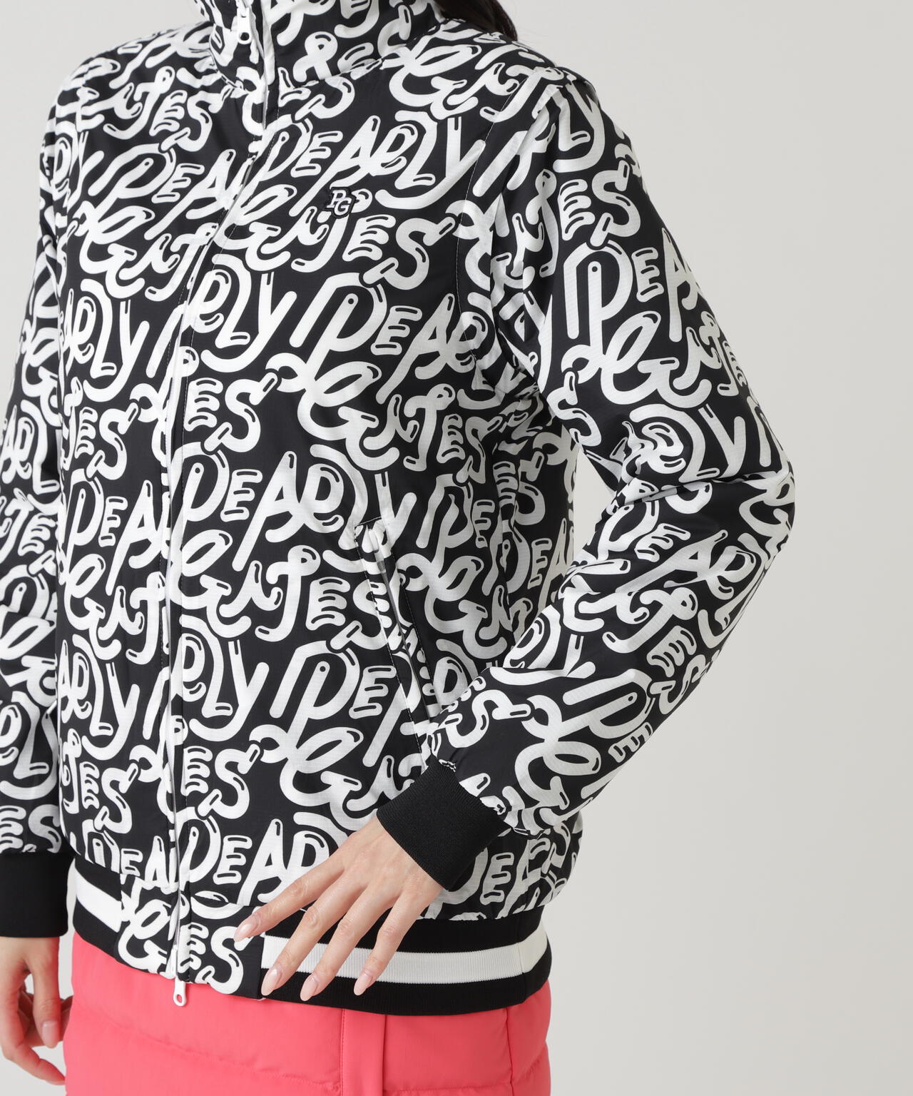 Nyストレッチリップストップ×超KARUISHI中綿リバーシブルスタンドブルゾン ＜ぷにぷにロゴ柄＞