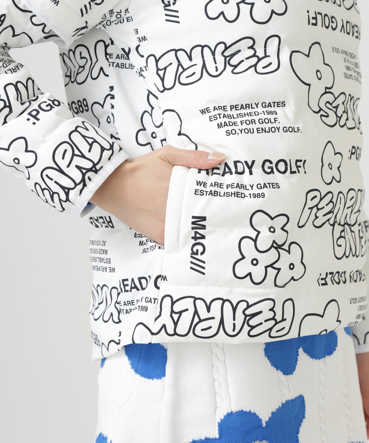 NyストレッチBIGリップストップ中綿2WAYスニードジャック ＜ロゴ×花柄＞