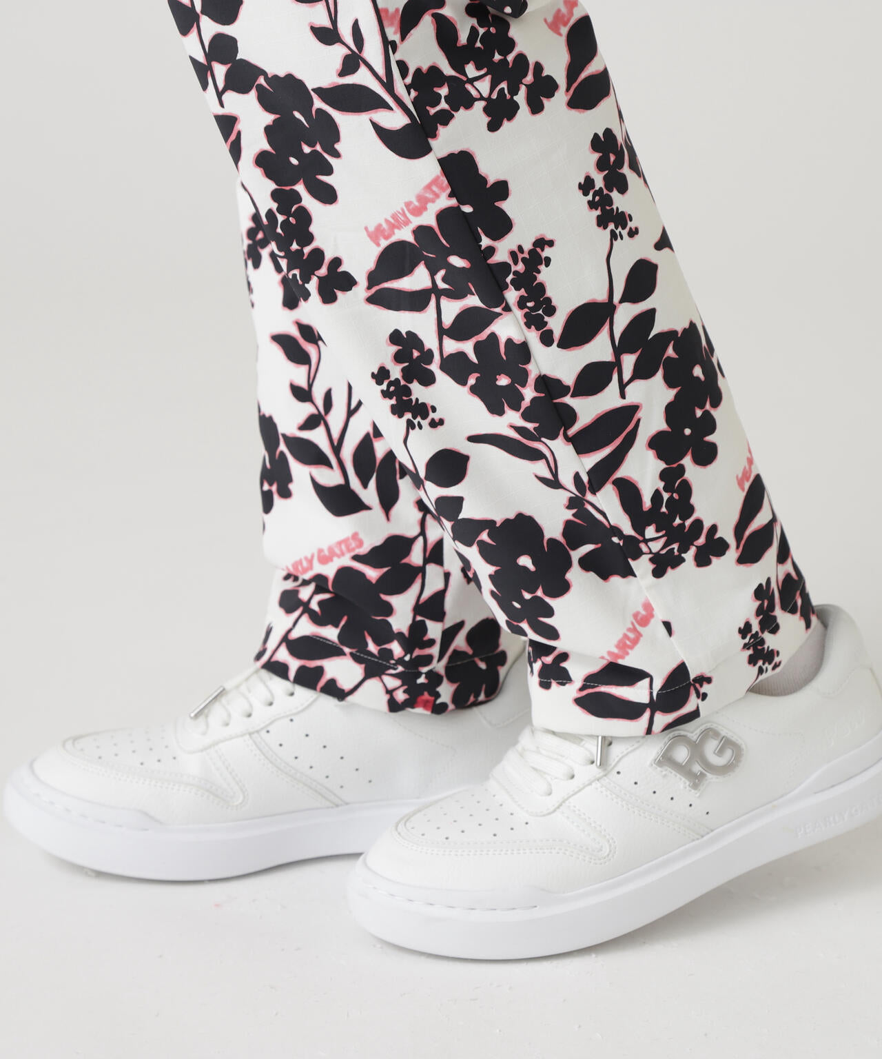 NyストレッチBIGリップストップ中綿オーバーオール ＜ロゴ×花柄＞