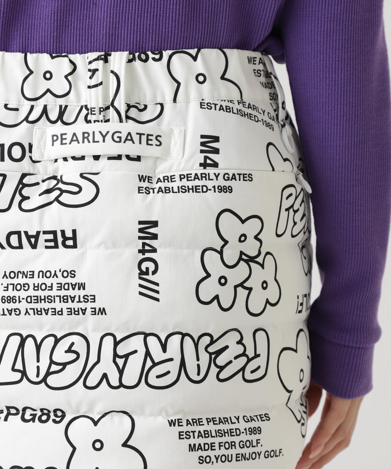 NyストレッチBIGリップストップ中綿ラップ風スカート ＜ロゴ×花柄＞