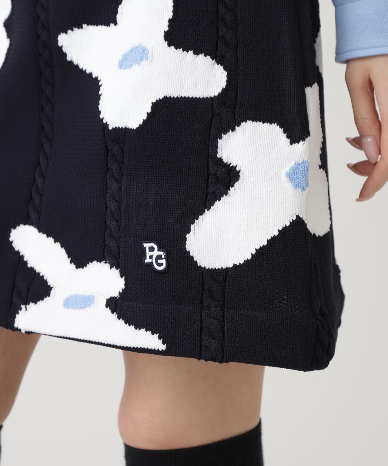 アラン柄×インターシャニットスカート ＜ランダム編みフラワー柄＞