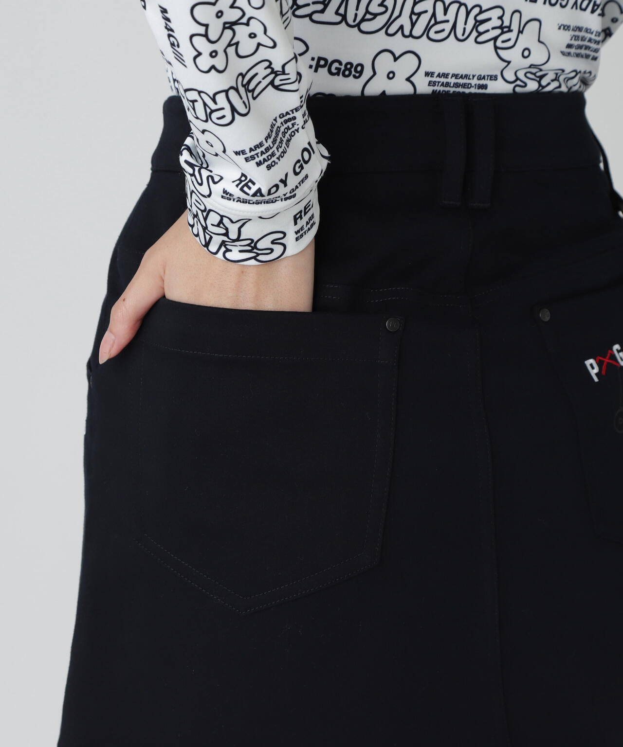 ストレッチサテン表スエードピーチスカート | PEARLY GATES（パーリー