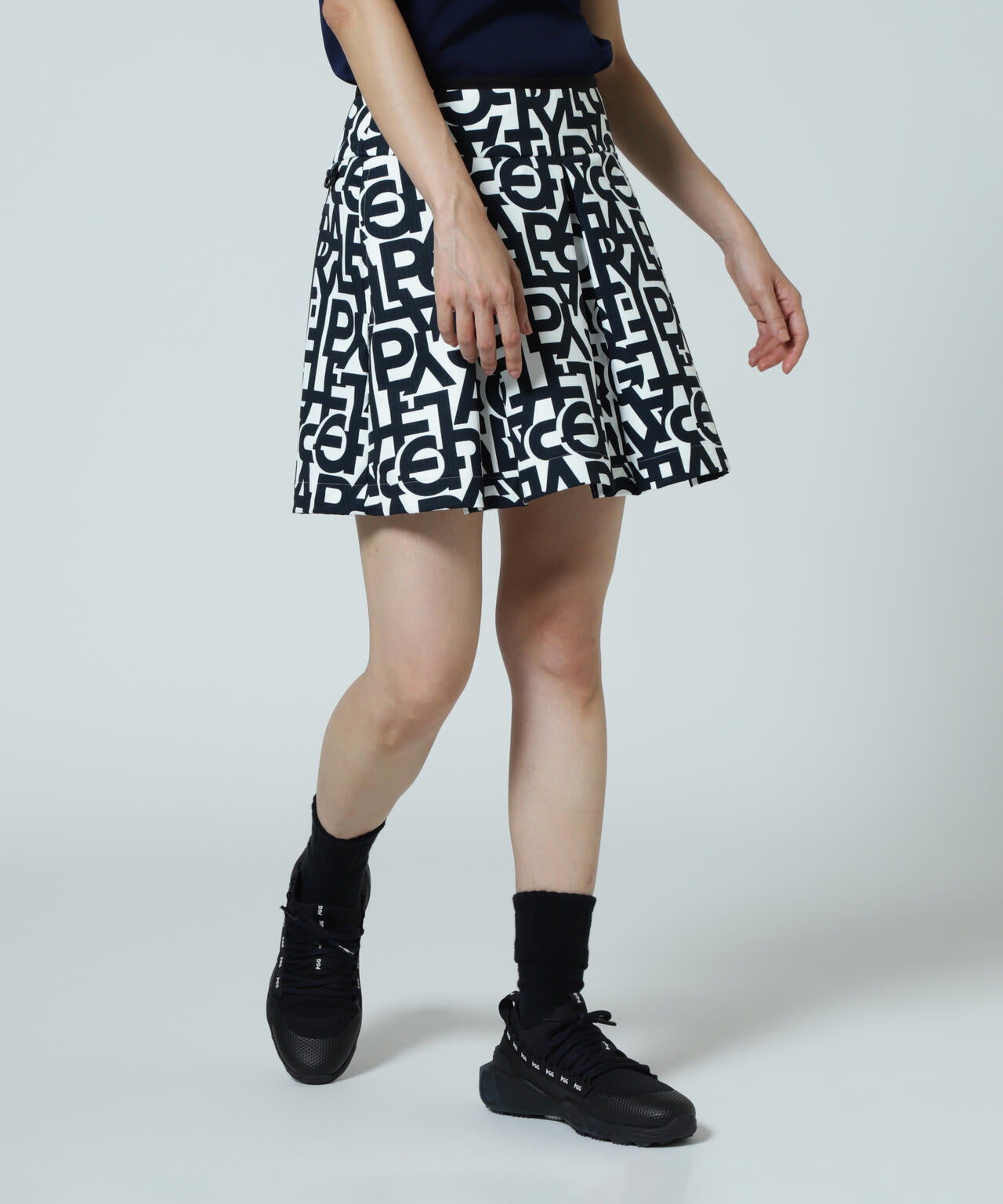 PGG】【直営店舗&公式オンライン限定】テクニカルストレッチ裏キルト調