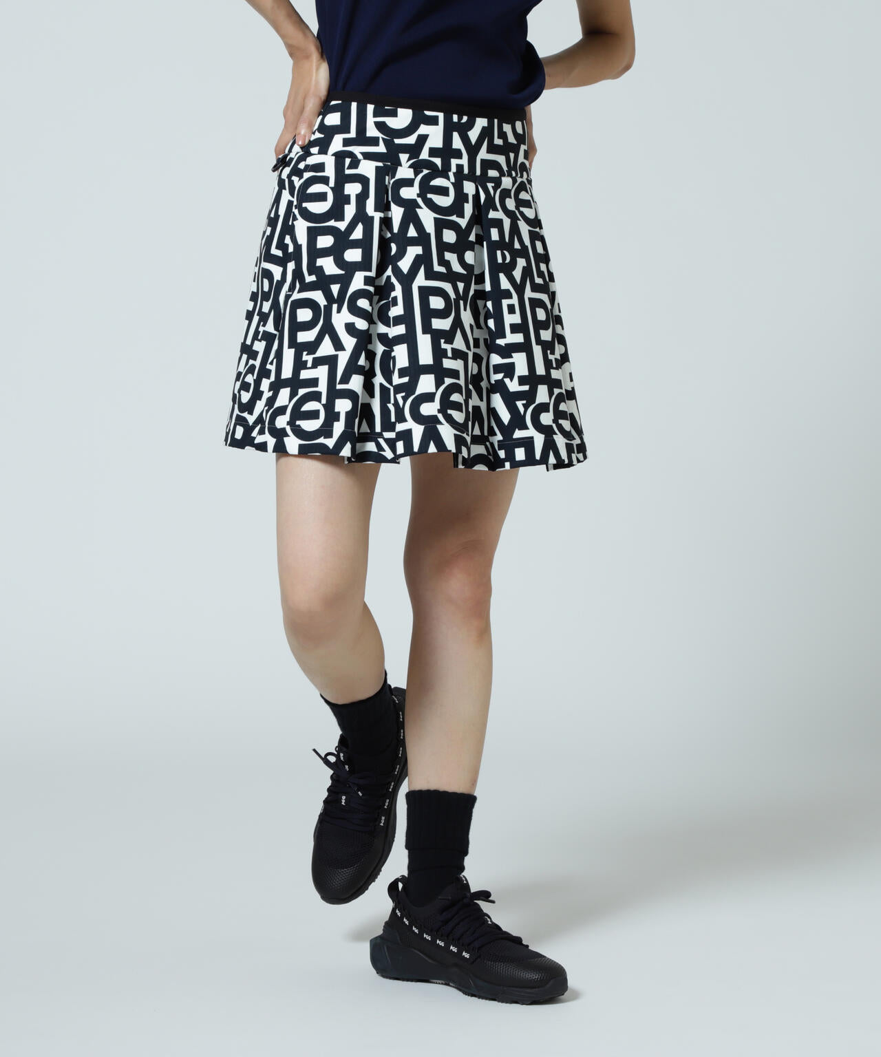 極美品　近年　パーリーゲイツ　セットアップ　アーガイル　PG柄　ニット　スカート PGG】【直営店舗&公式オンライン限定】テクニカルストレッチ裏キルト調