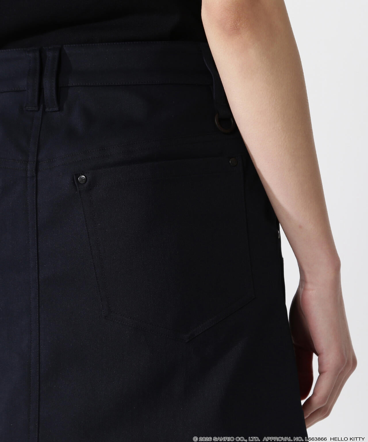 T:171cm/B:77/W:59・H:87 着用サイズ：1