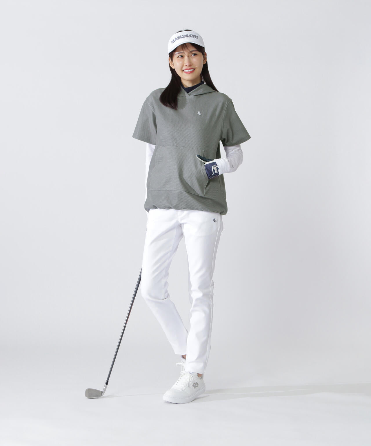 ストレッチフリース半袖フーディプルオーバー ＜ロゴ総柄＞ | PEARLY