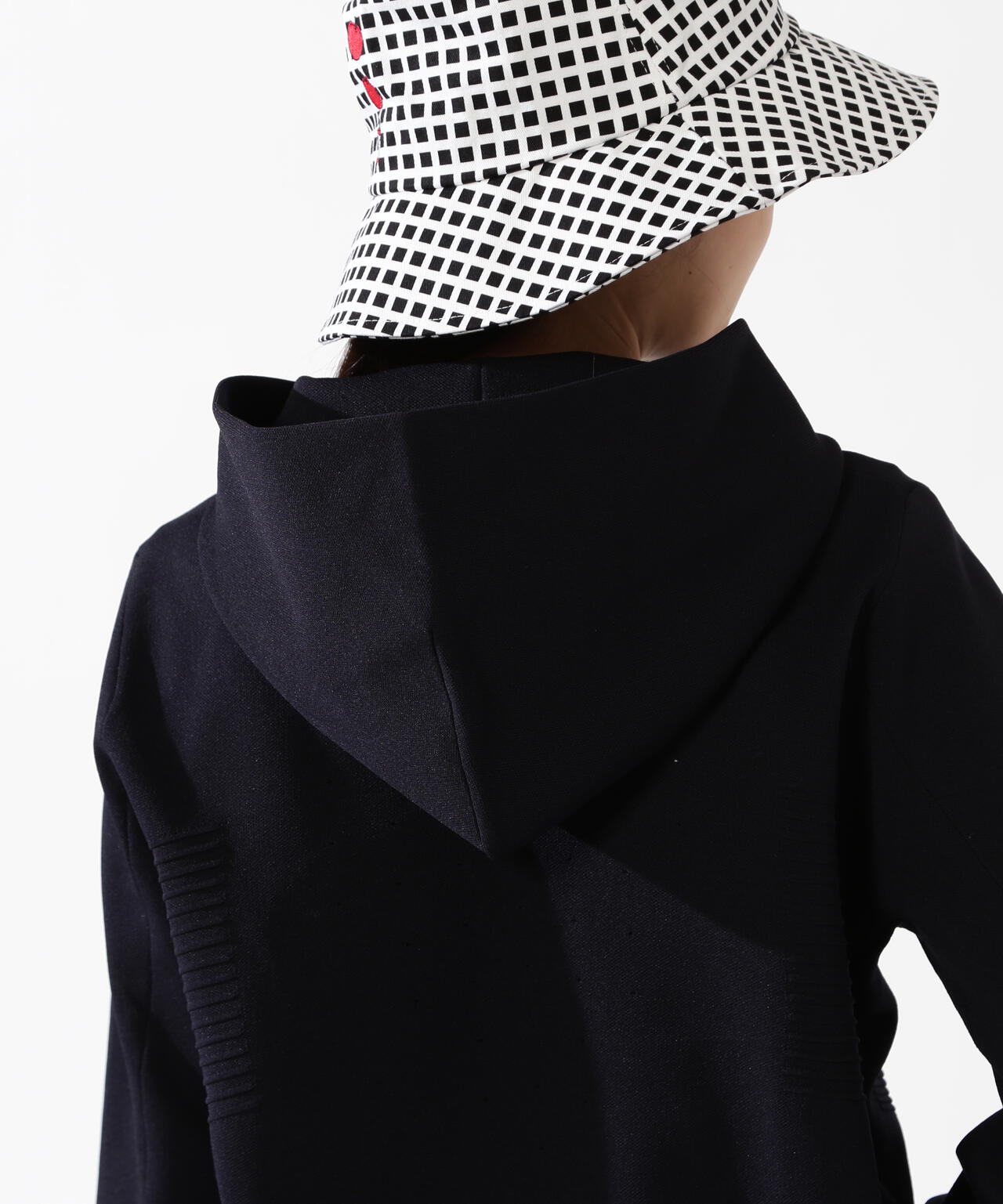 166cm B:80 W:60 H:83 着用サイズ：1