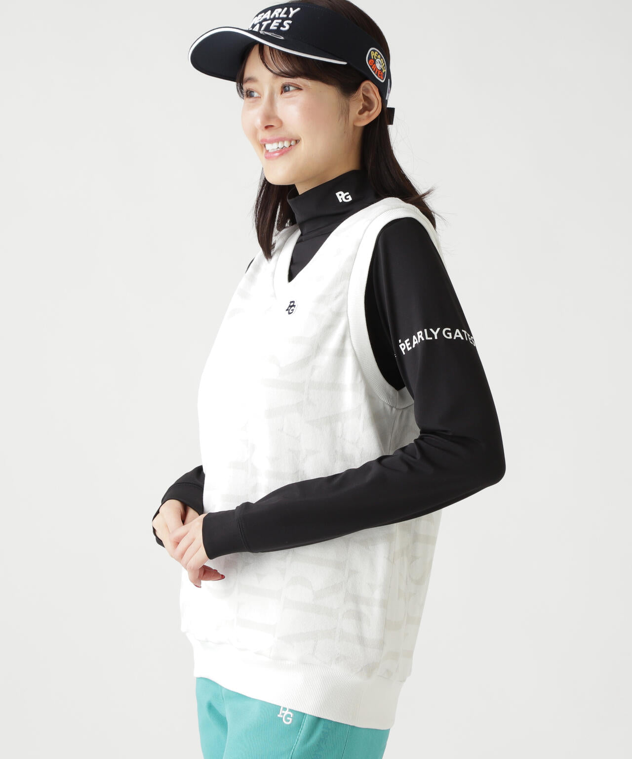 新品未使用PEARLY GATES Vネックベスト ロゴ総柄Vネックニットベストプルオーバー | PEARLY GATES（パーリー