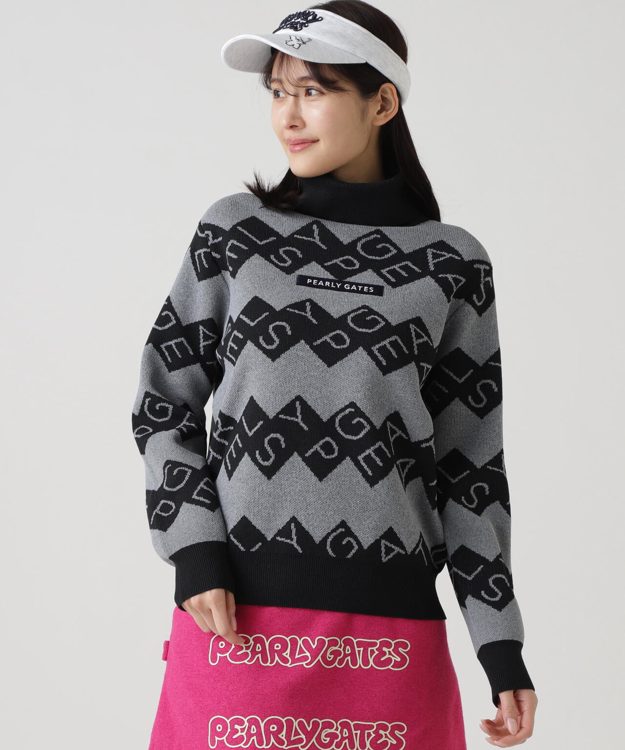 ダブルJQロゴギザボーダー柄タートルネックニットプルオーバー