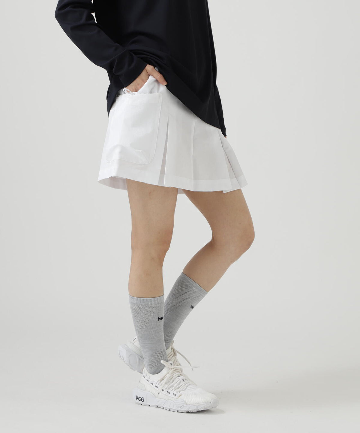 165cm/B:77cm/W:57cm/H:79cm 着用サイズ：1