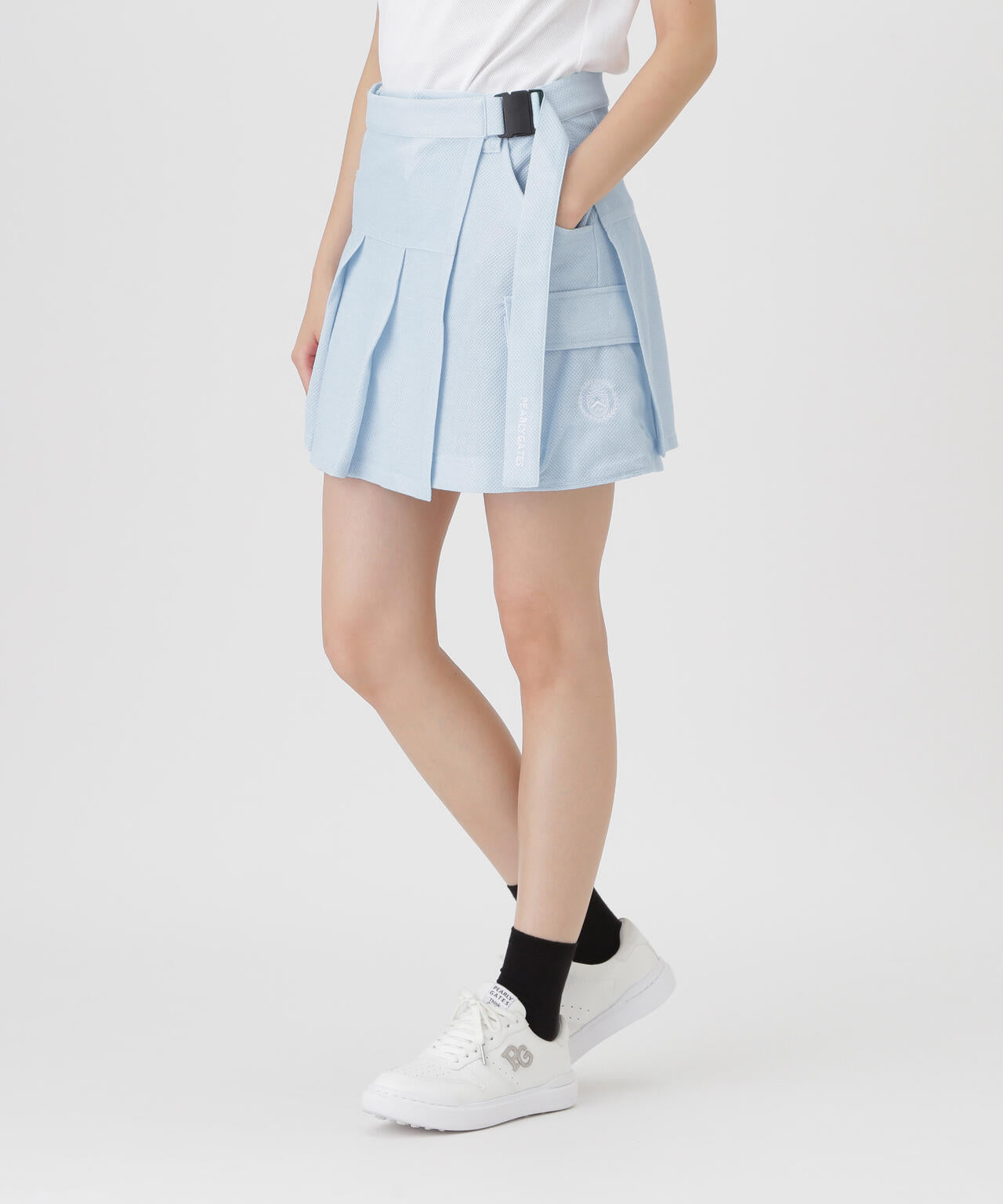 （ちーちゃん）パーリーゲイツ、メッシュ生地のセットとブルーのスカートの3点 ちーちゃん）パーリーゲイツ、メッシュ生地のセットとブルーのスカート