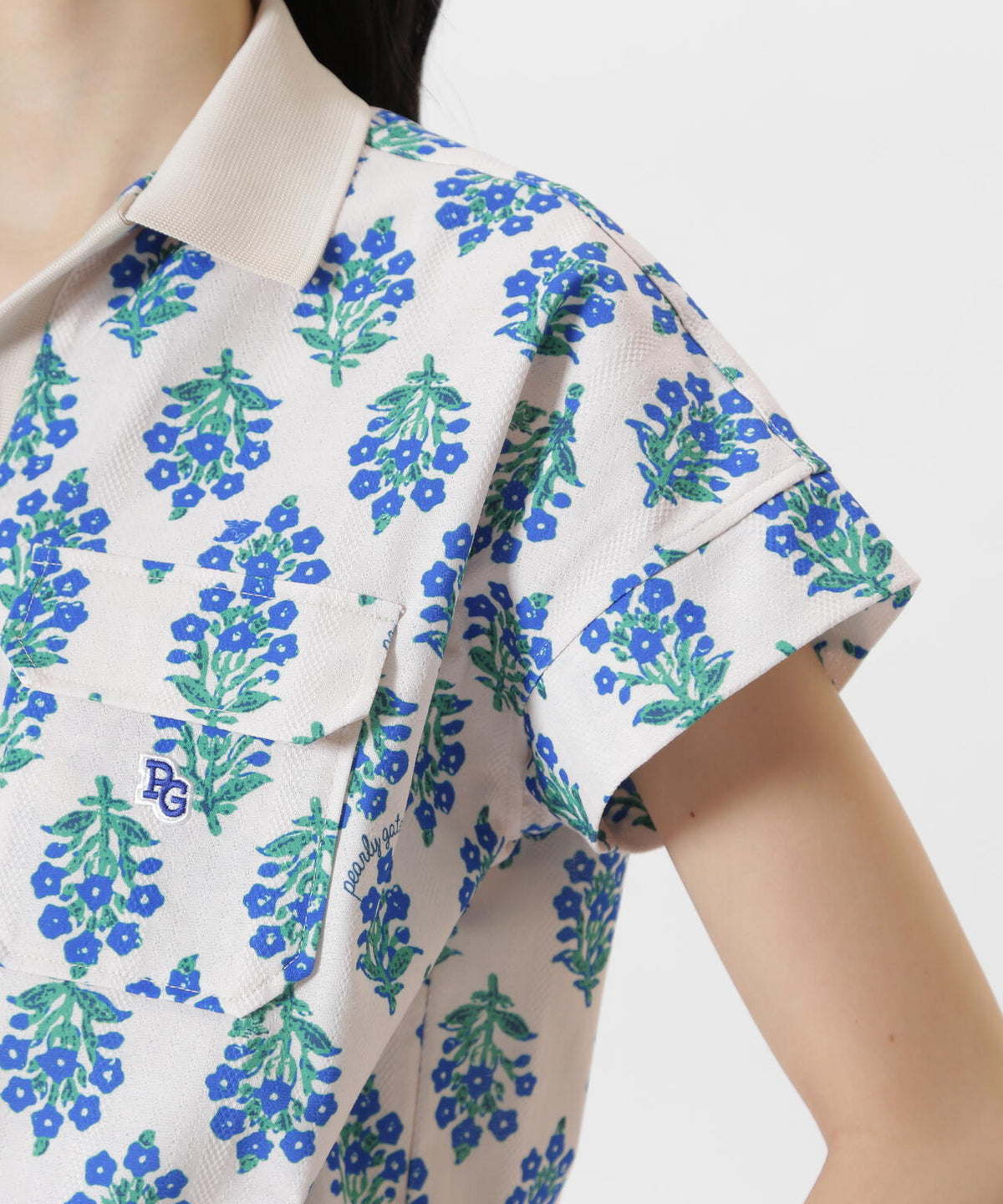 T:171cm/B:77/W:59・H:87 着用サイズ：1