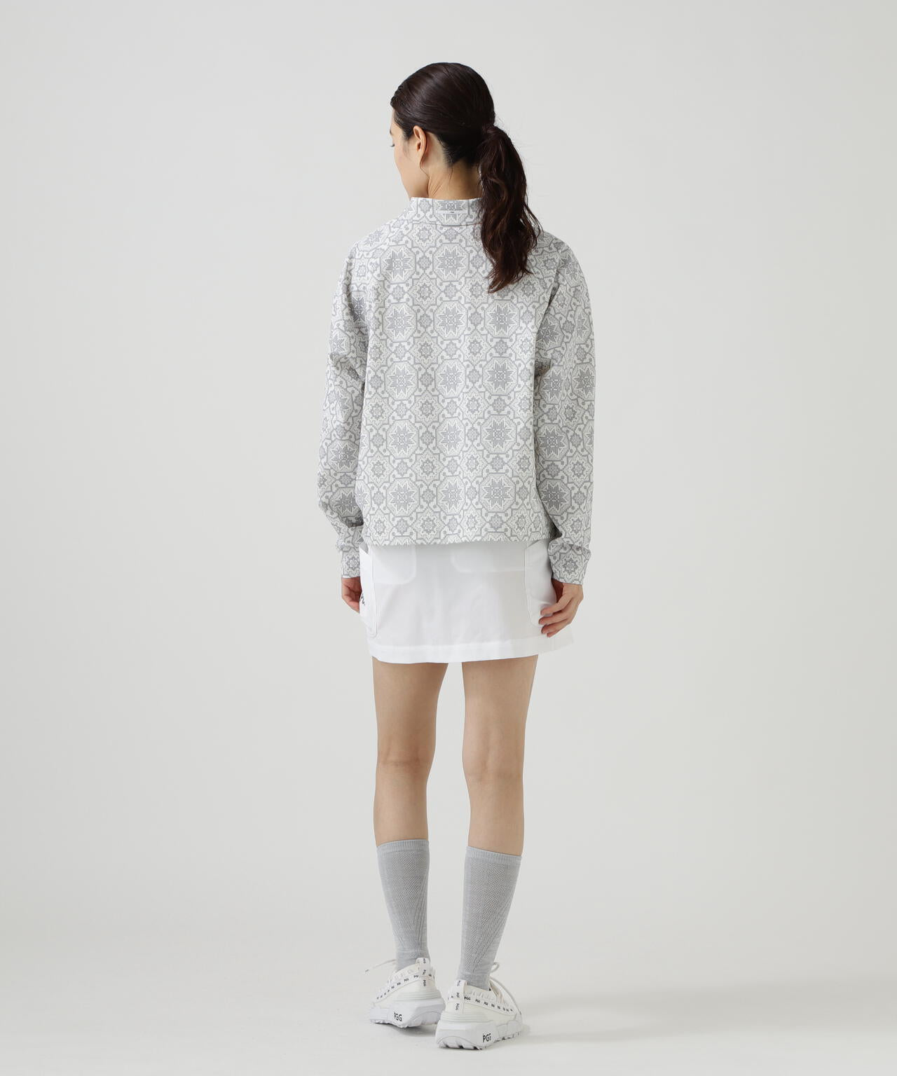 165cm/B:77cm/W:57cm/H:79cm 着用サイズ：1