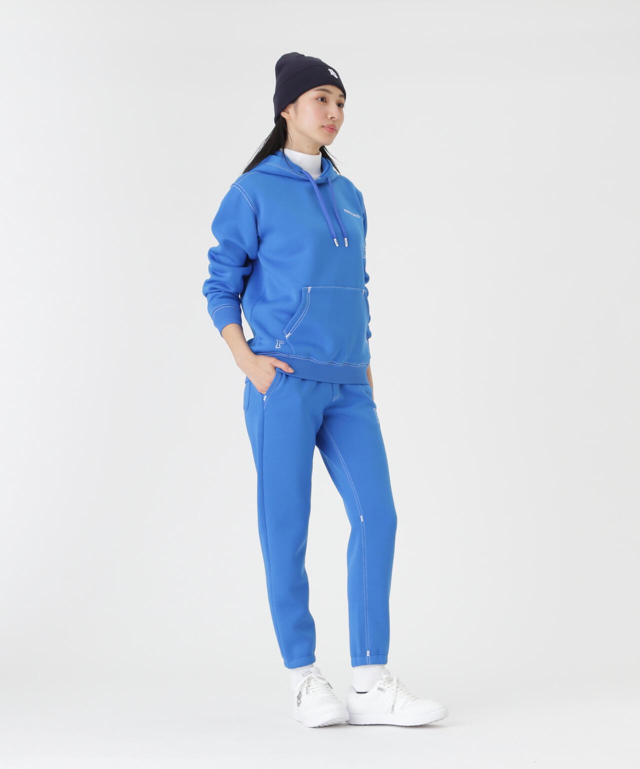 Pe/R変形ダンボールフーディプルオーバー (WOMENS) | PEARLY GATES