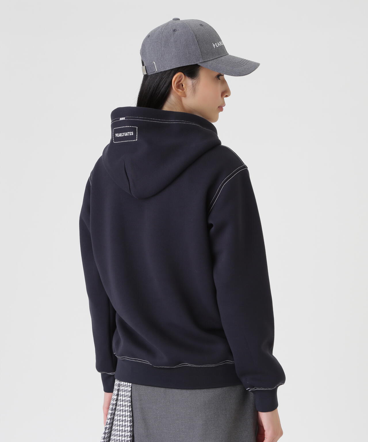 Pe/R変形ダンボールフーディプルオーバー (WOMENS) | PEARLY GATES