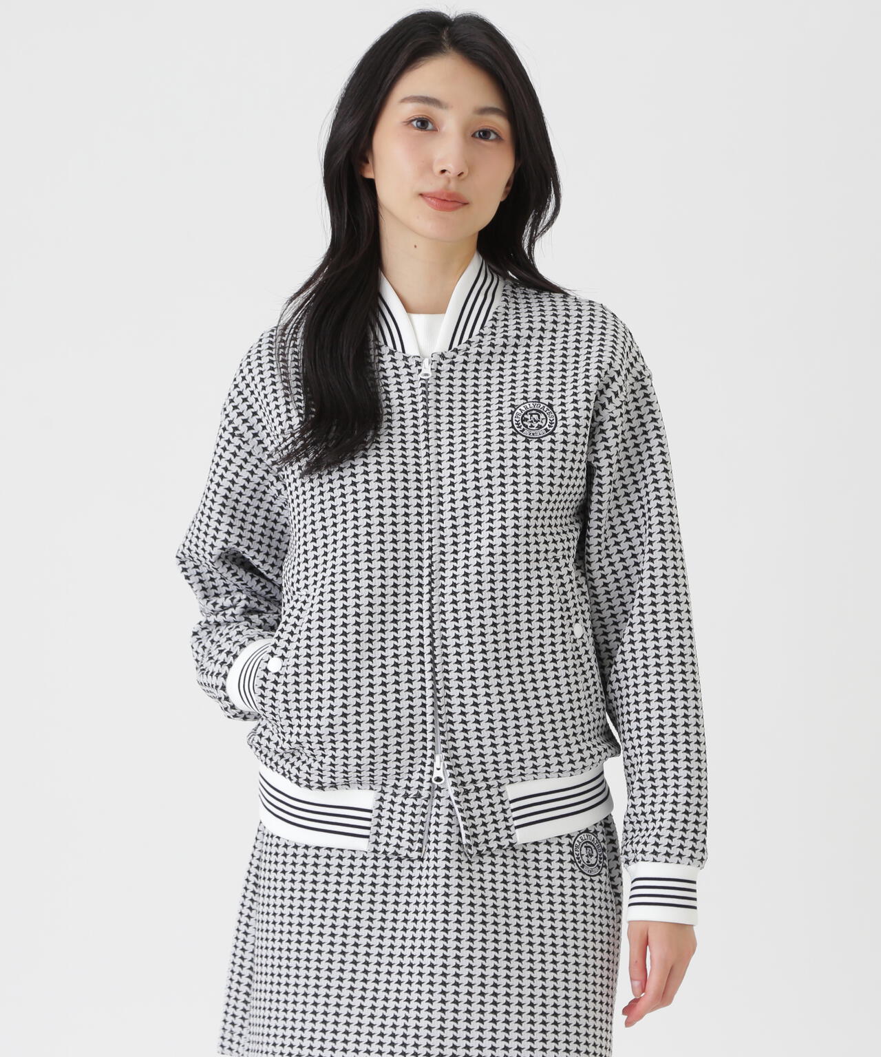 ステッチキルトジャガードカットブルゾン ＜手裏剣千鳥柄＞ (WOMENS