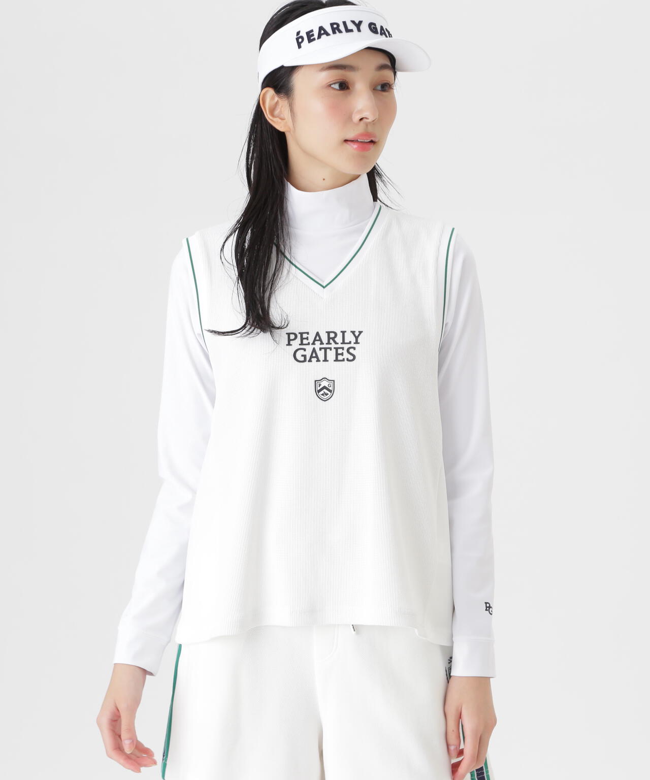 PEARLY GATES Vネック 半袖シャツ ホワイト PEARLY GATES Vネック 半袖シャツ ホワイト PEARLY GATES - パーリー