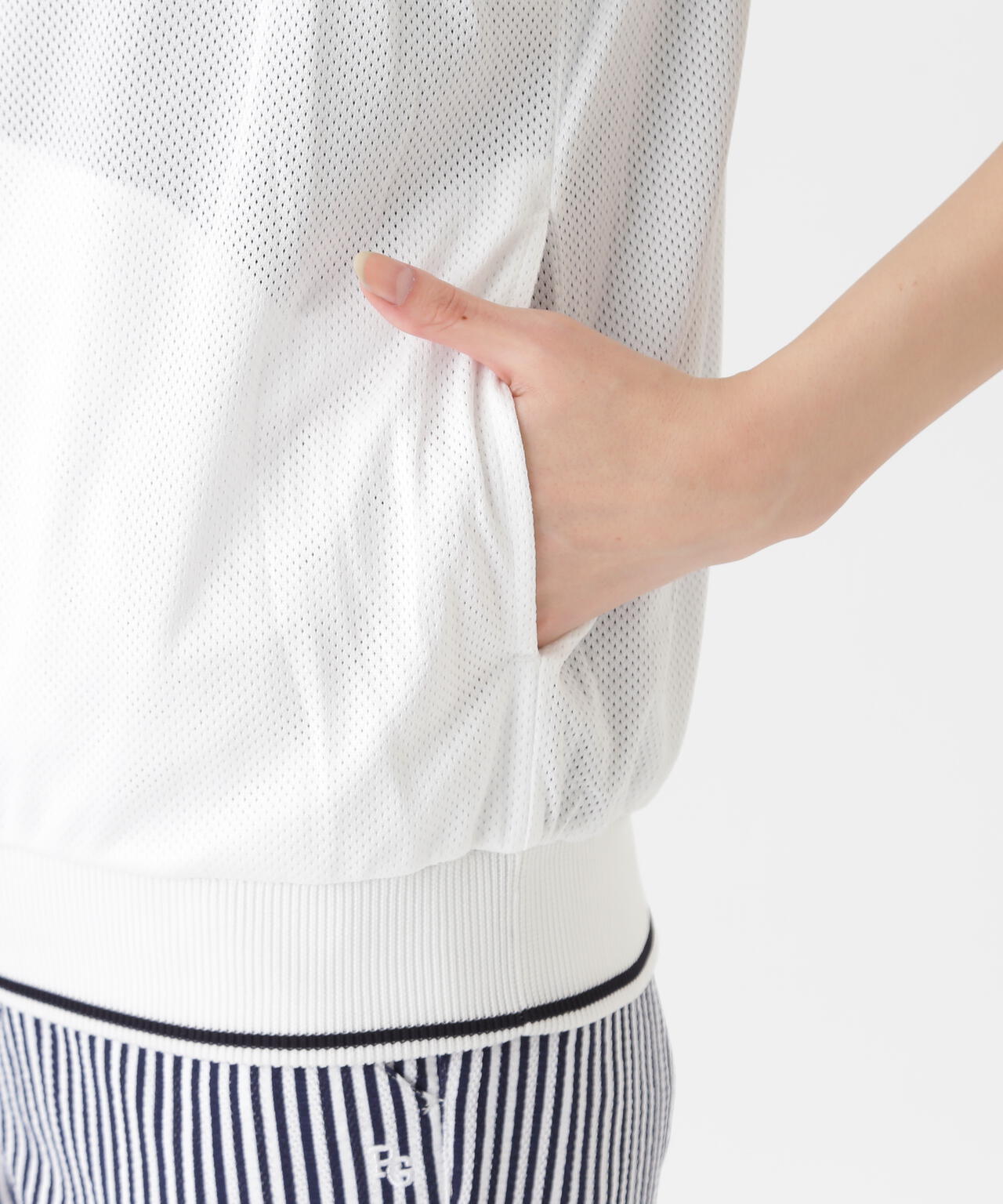 リバーシブルVネックニットベスト ＜チェーン刺繍＞ (WOMENS) | PEARLY