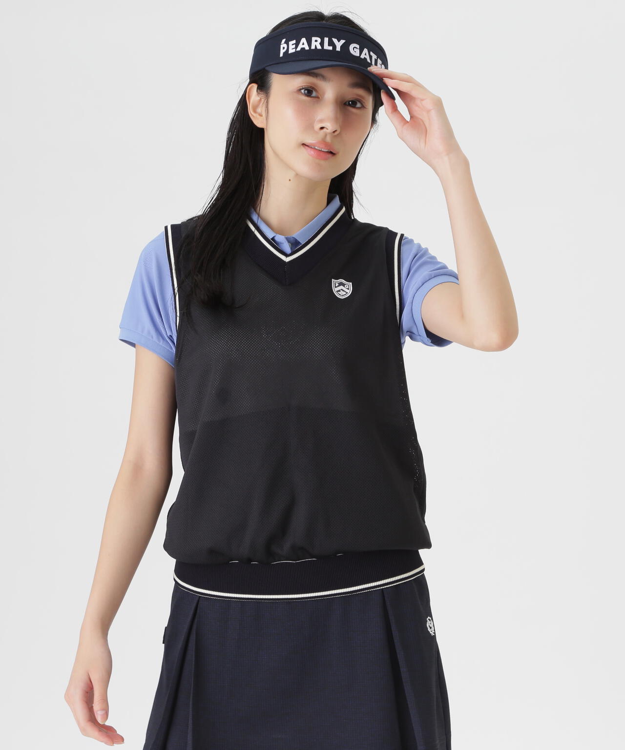 リバーシブルVネックニットベスト ＜エンブレム総柄＞ (WOMENS