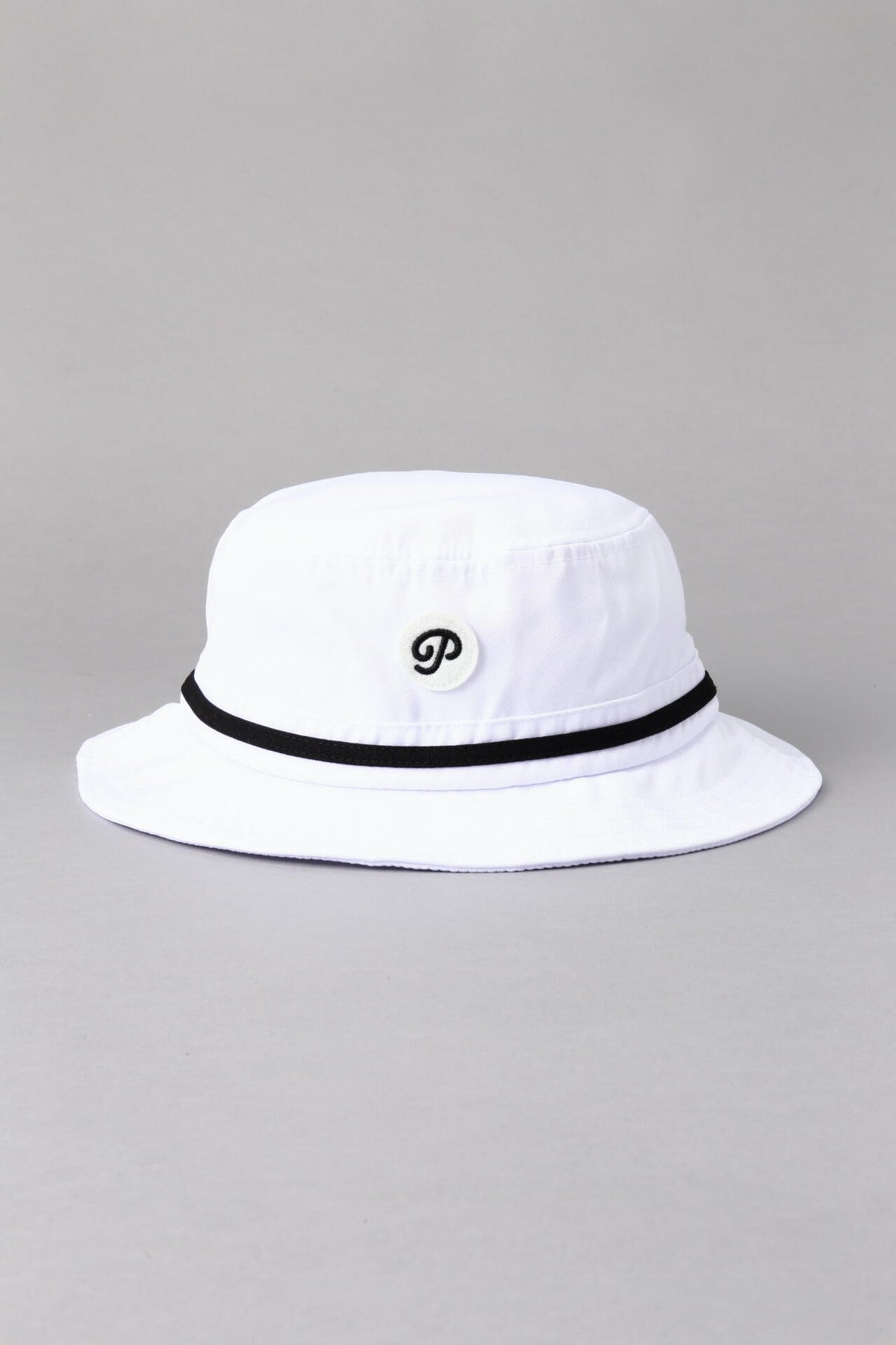 Public Drip】Pスクリプト アップリケ バケットハット | Awesome Golf 