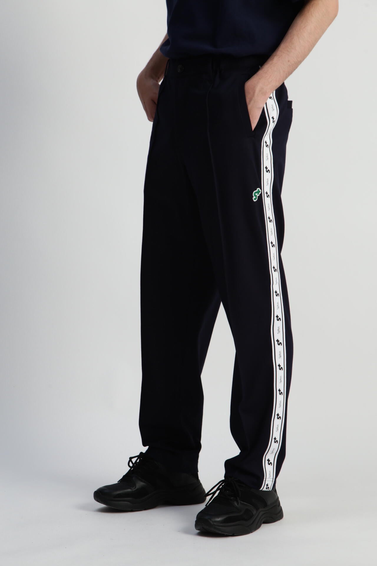 99dab7bd-5a9a-5ce5-970f-fdb57c48e8df_Image