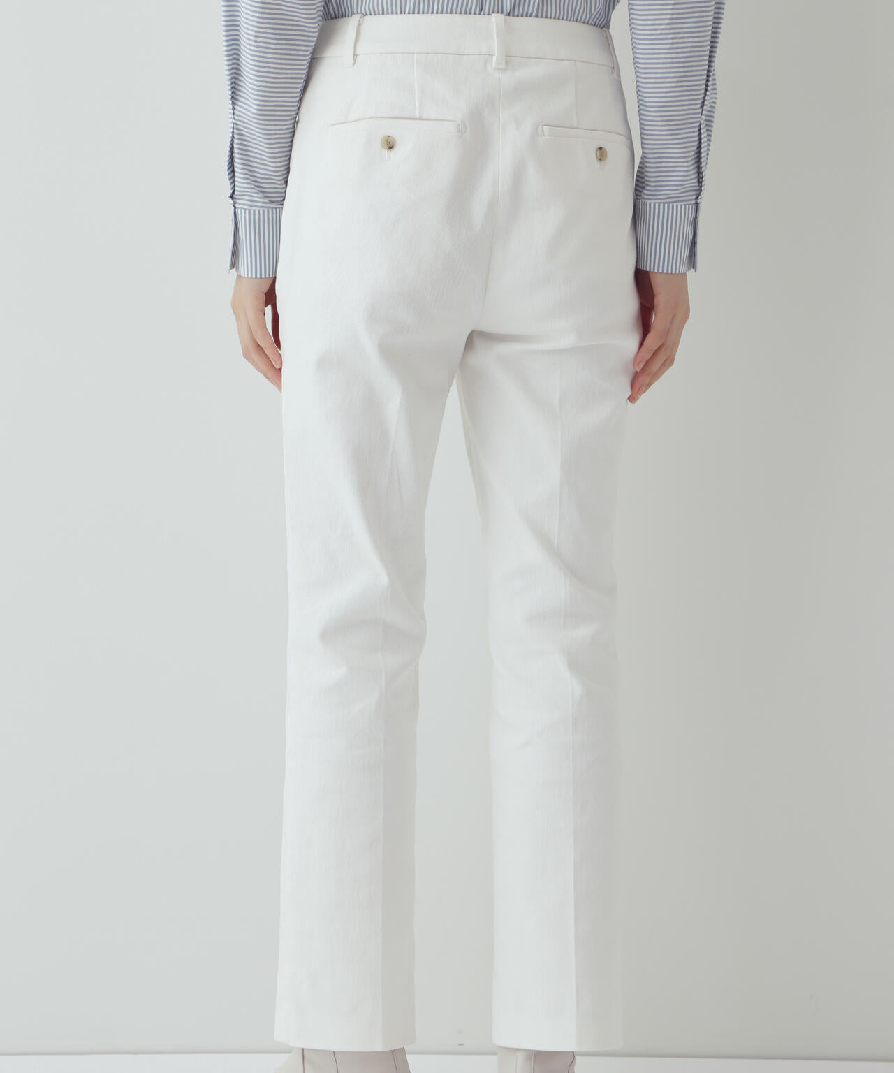 【WEB限定サイズ】スッキリ細身フレアパンツ