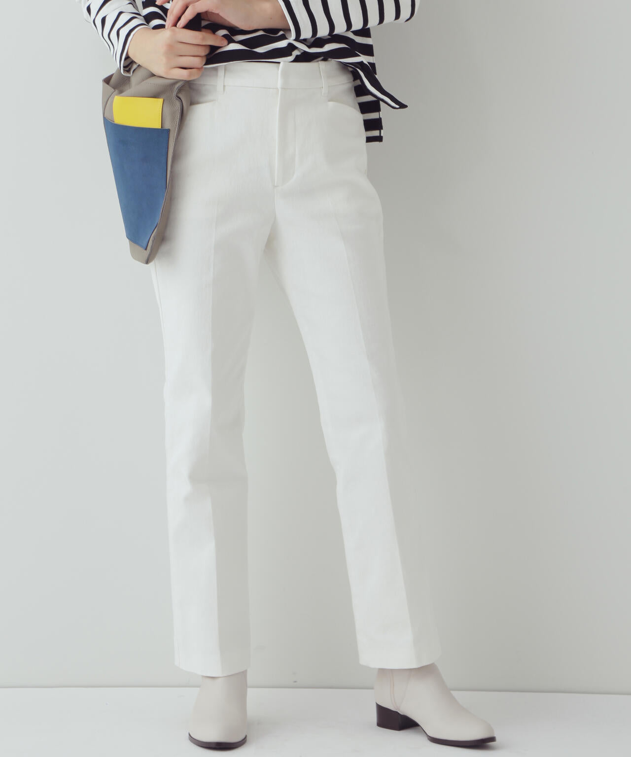 【WEB限定サイズ】スッキリ細身フレアパンツ