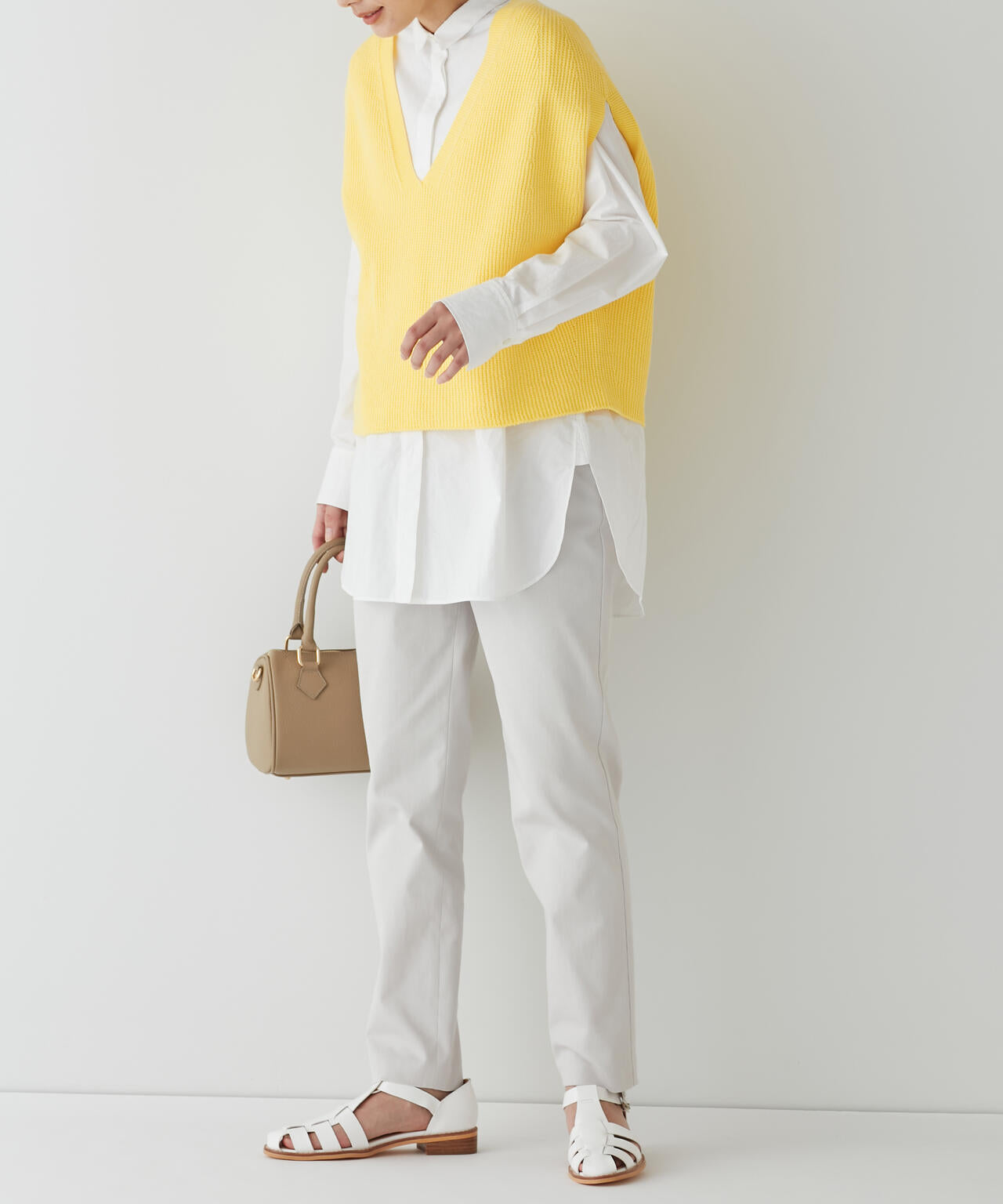 ピケストレッチパンツ（オフィシャルサイト限定”丈長めあり”） | human