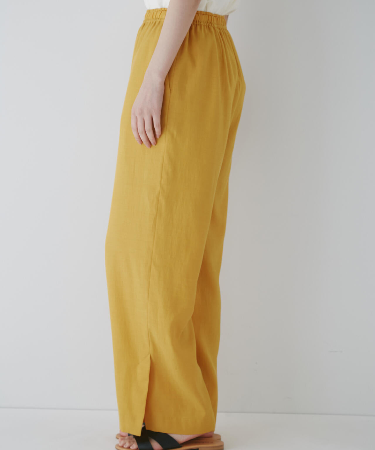 ドロストリラックスパンツ | human woman（ヒューマンウーマン