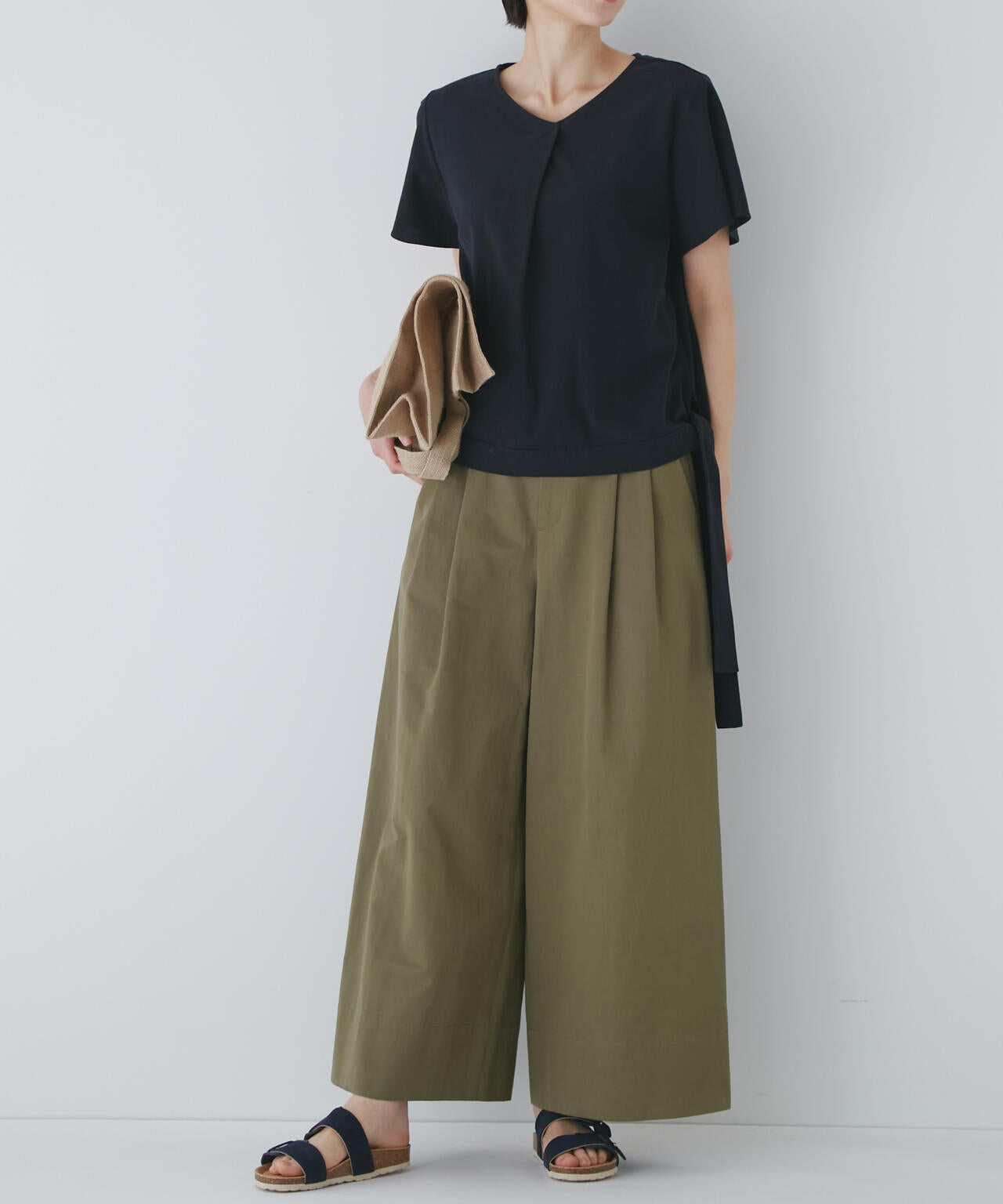 5bc2d8b5-88b8-5bef-9cf5-19493f0e74f2_Image