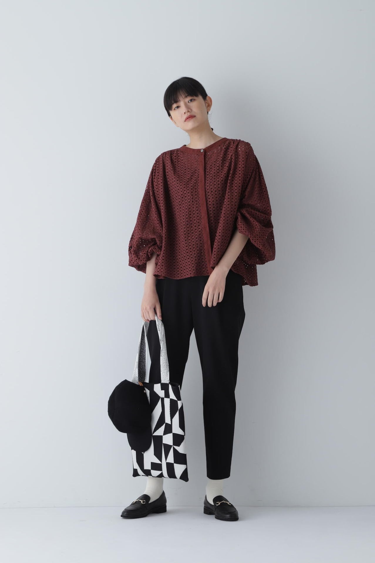 ボリュームスリーブカットワークブラウス | human woman（ヒューマン