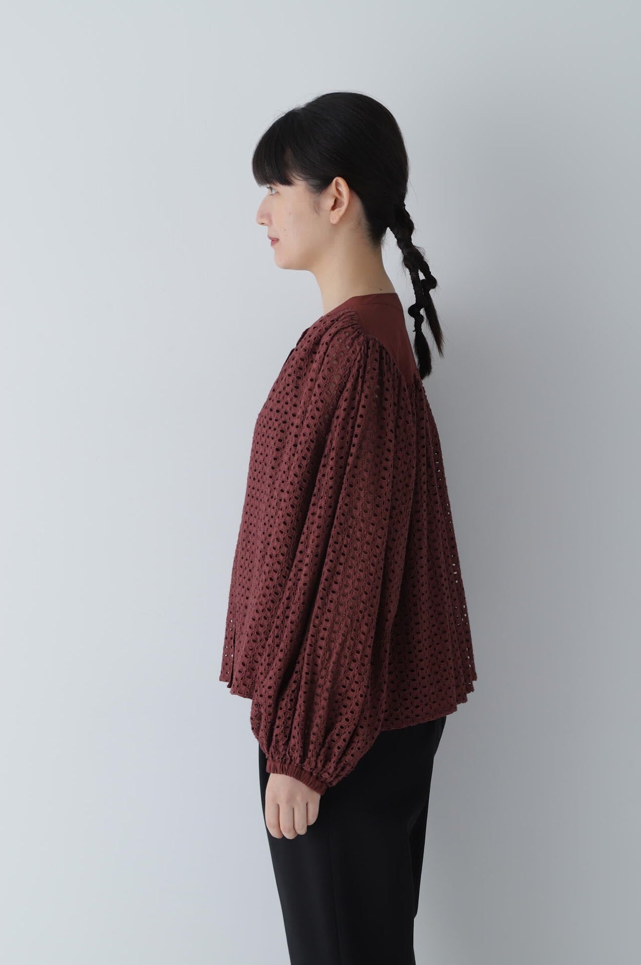 ボリュームスリーブカットワークブラウス | human woman（ヒューマン